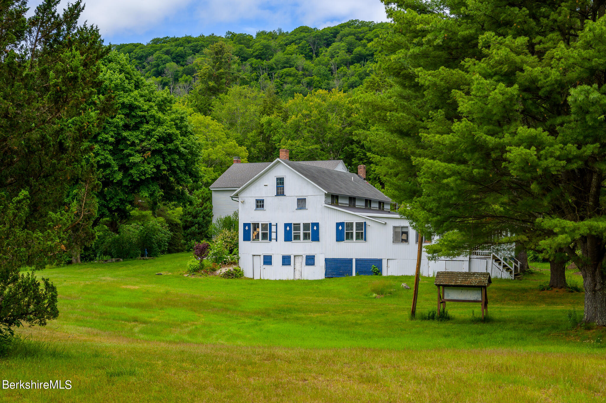 350 Old Cheshire Rd