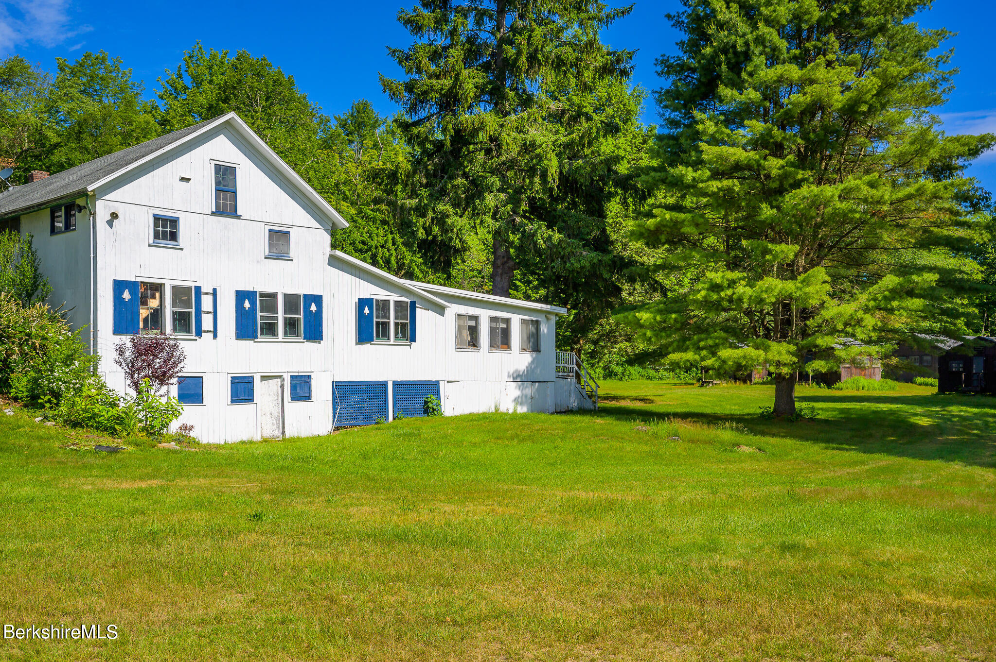 350 Old Cheshire Rd