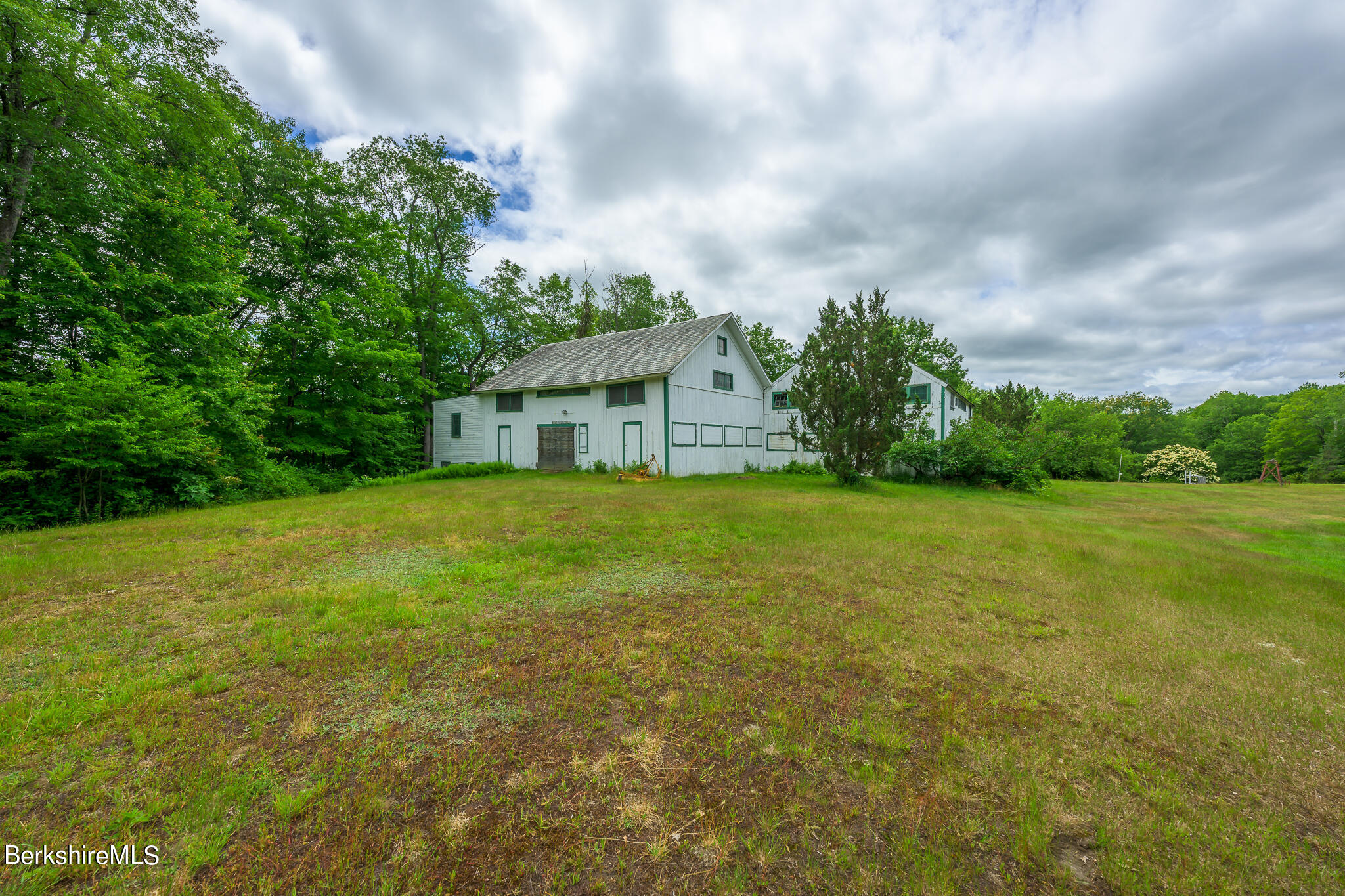 350 Old Cheshire Rd