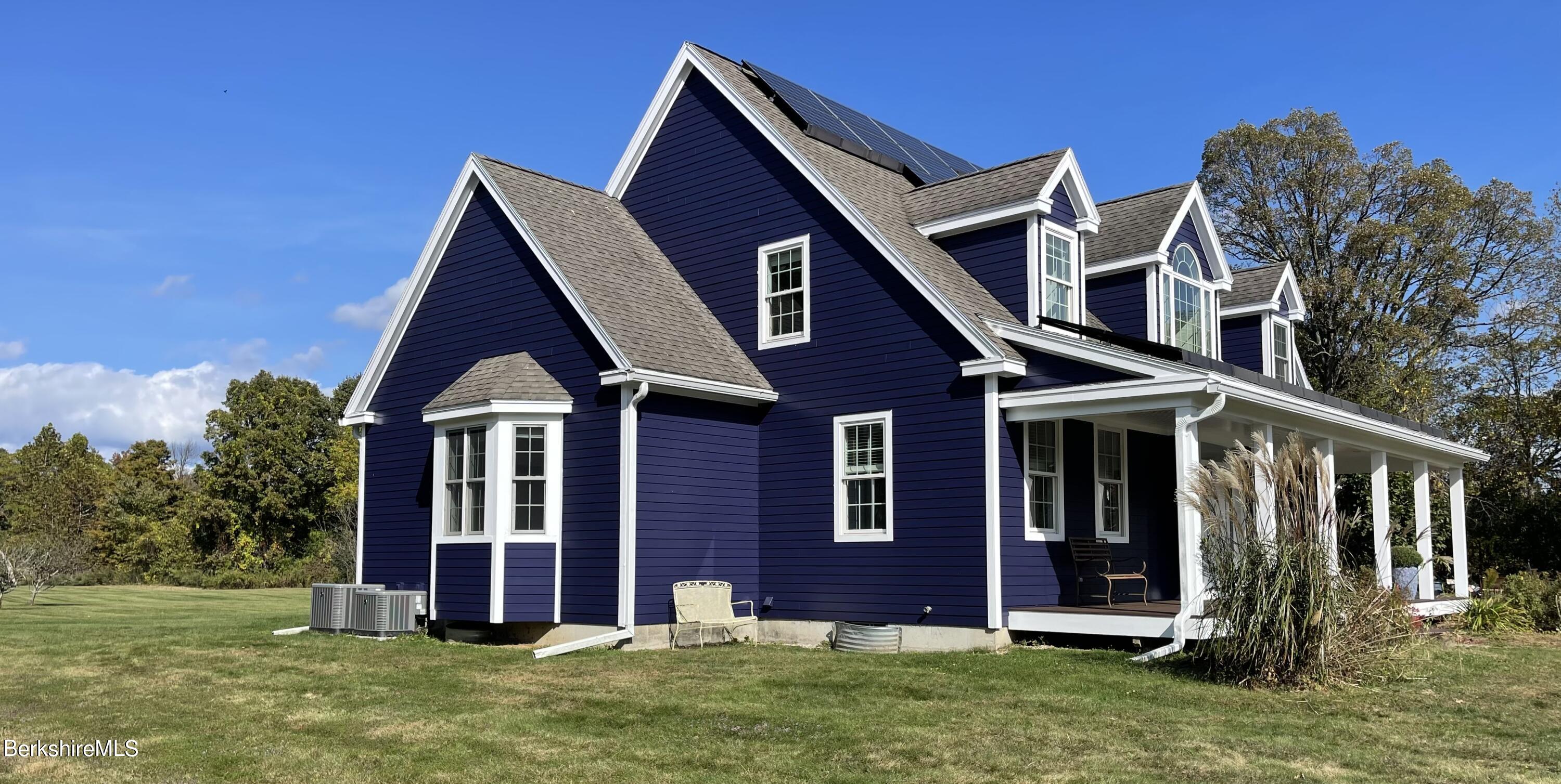 124 Egremont Plain Rd