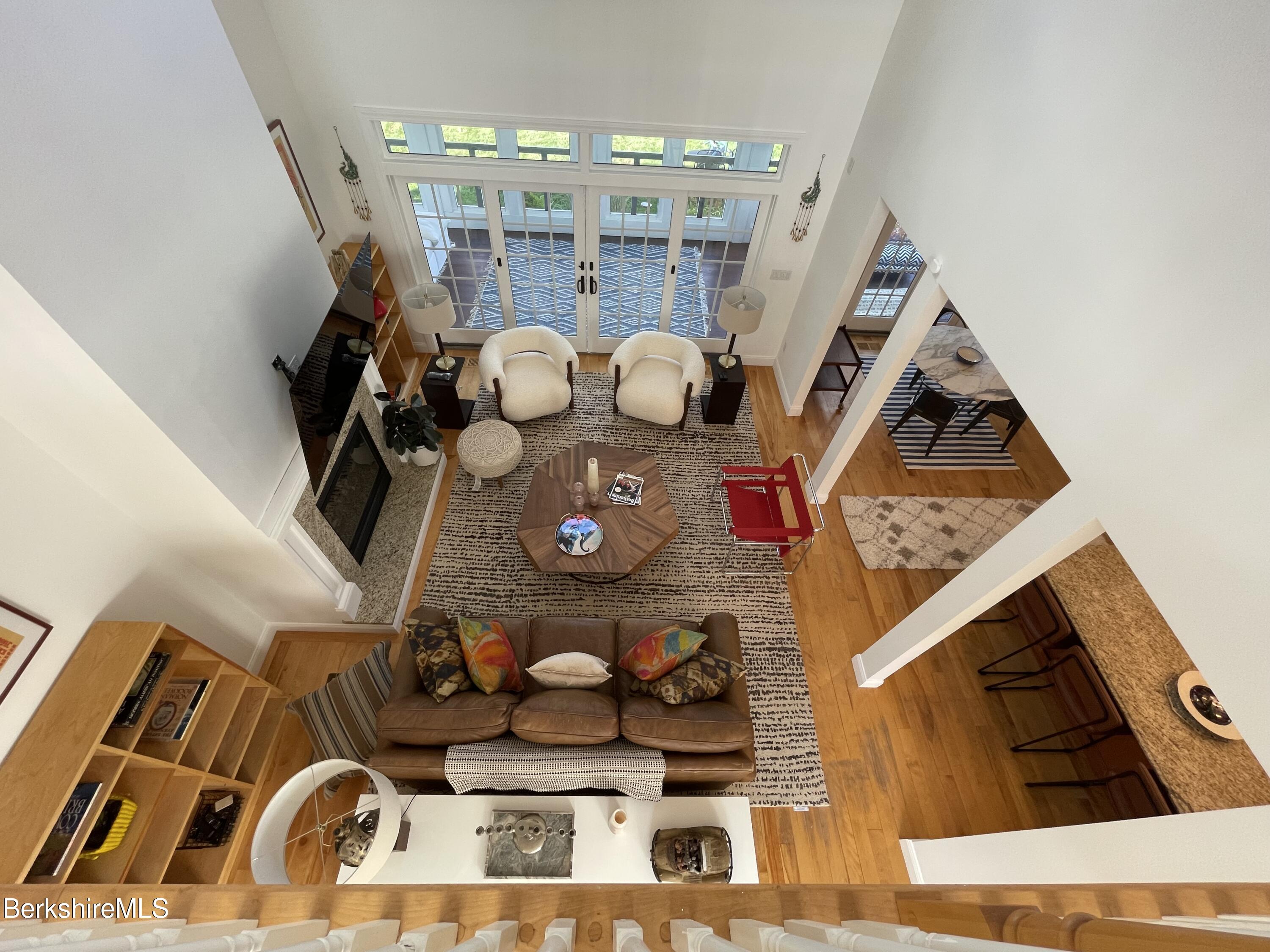 124 Egremont Plain Rd