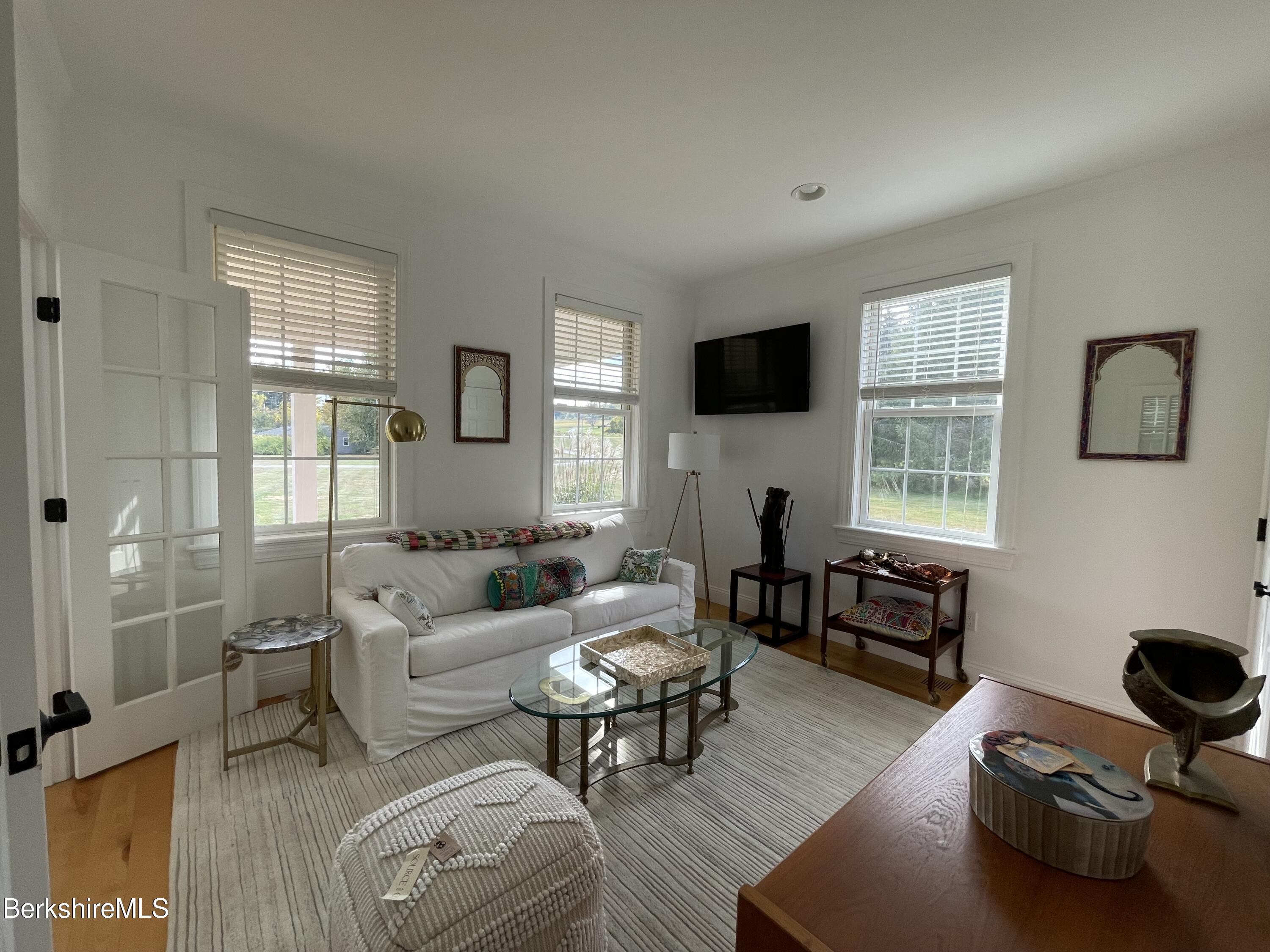 124 Egremont Plain Rd