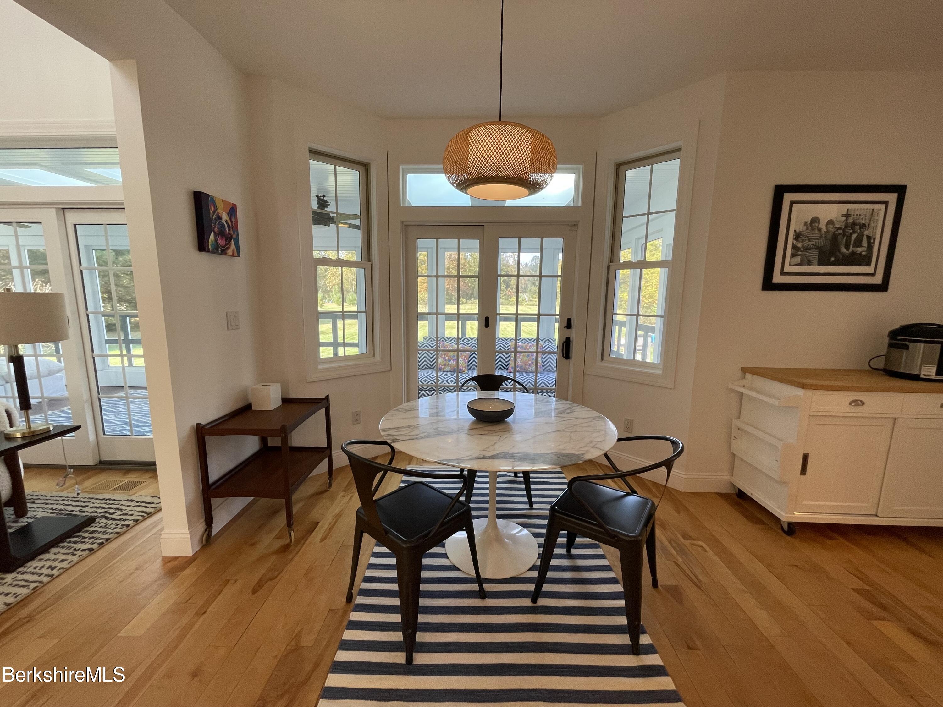 124 Egremont Plain Rd