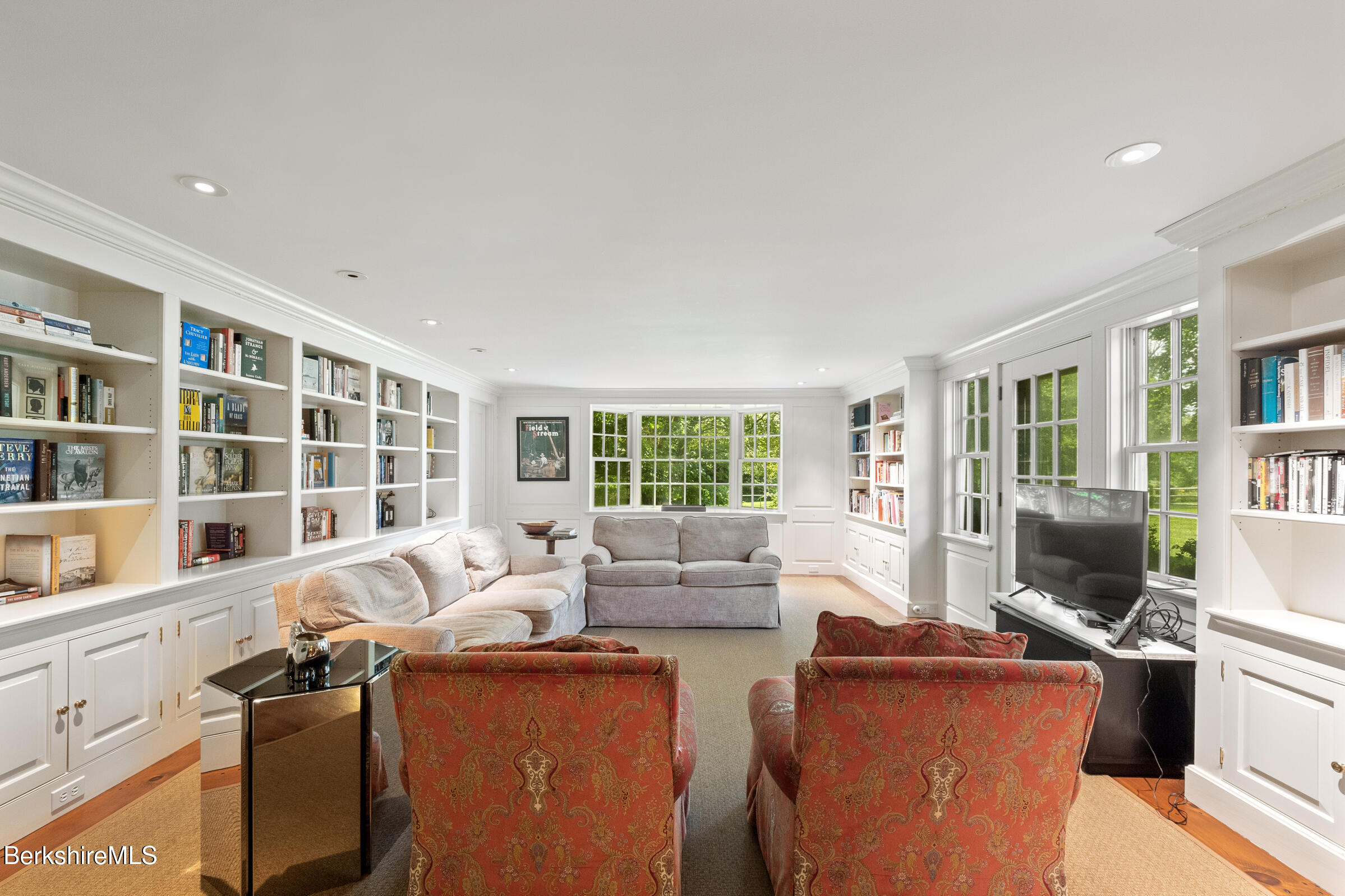 381 Egremont Rd