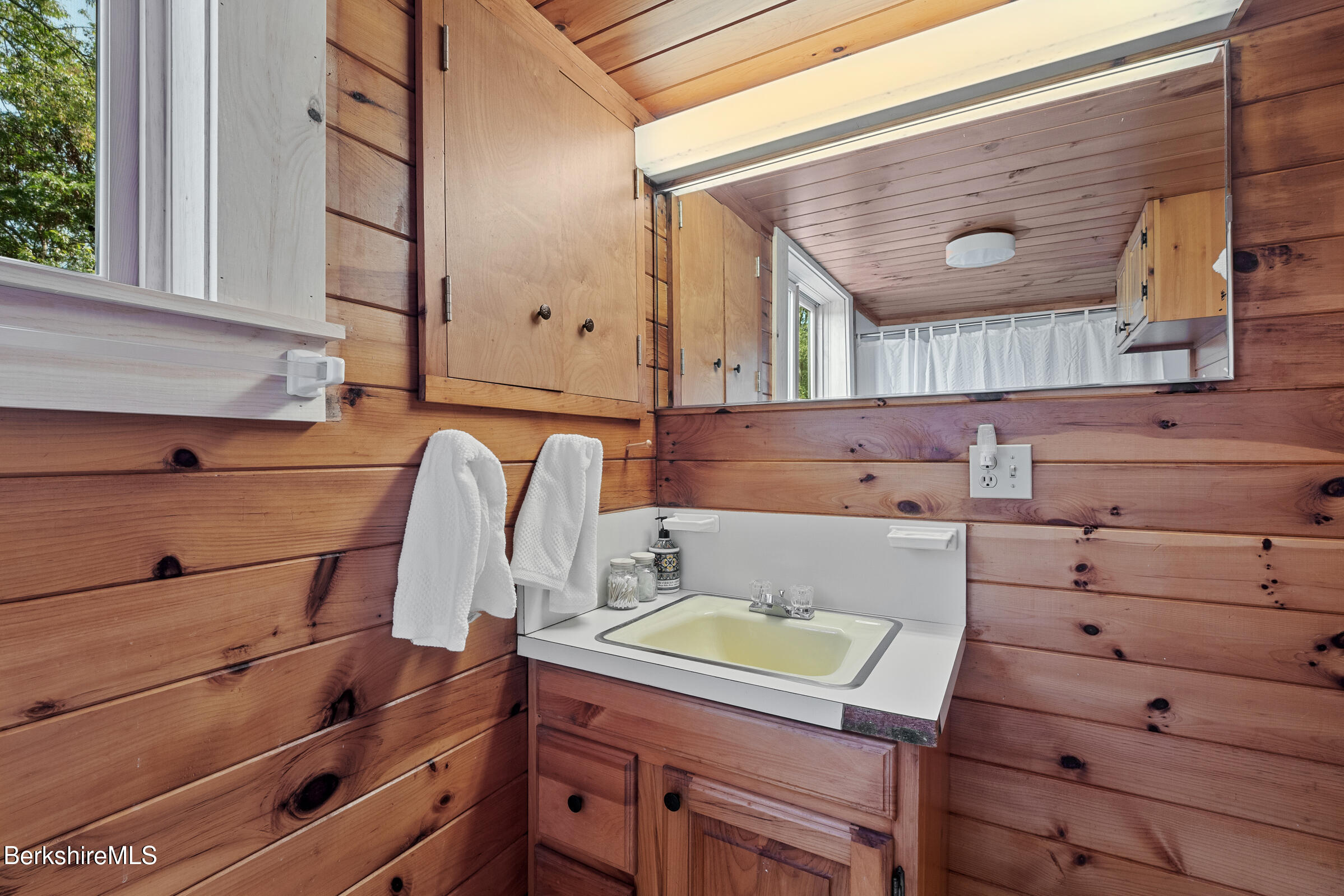 381 Egremont Rd