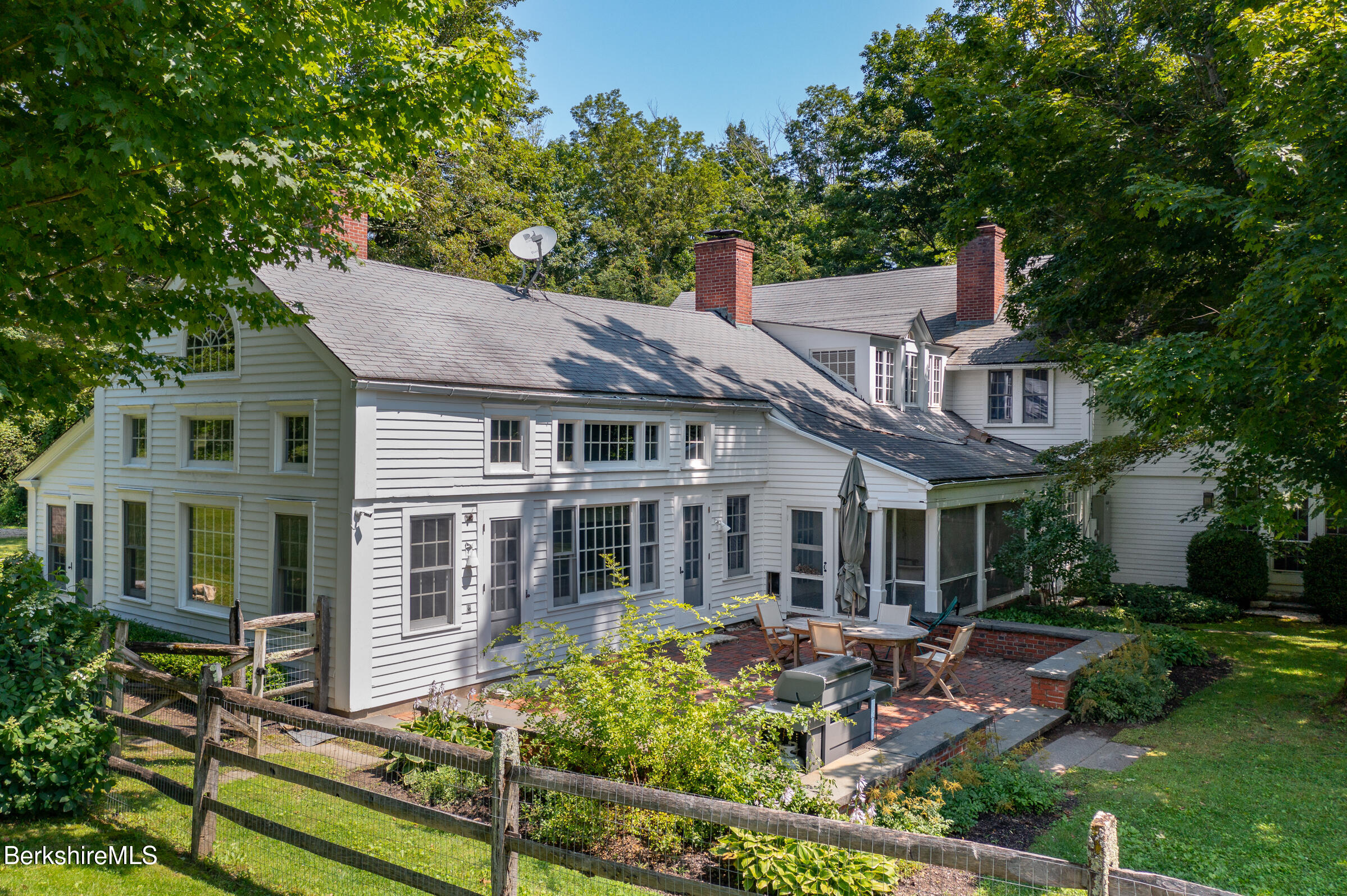 381 Egremont Rd
