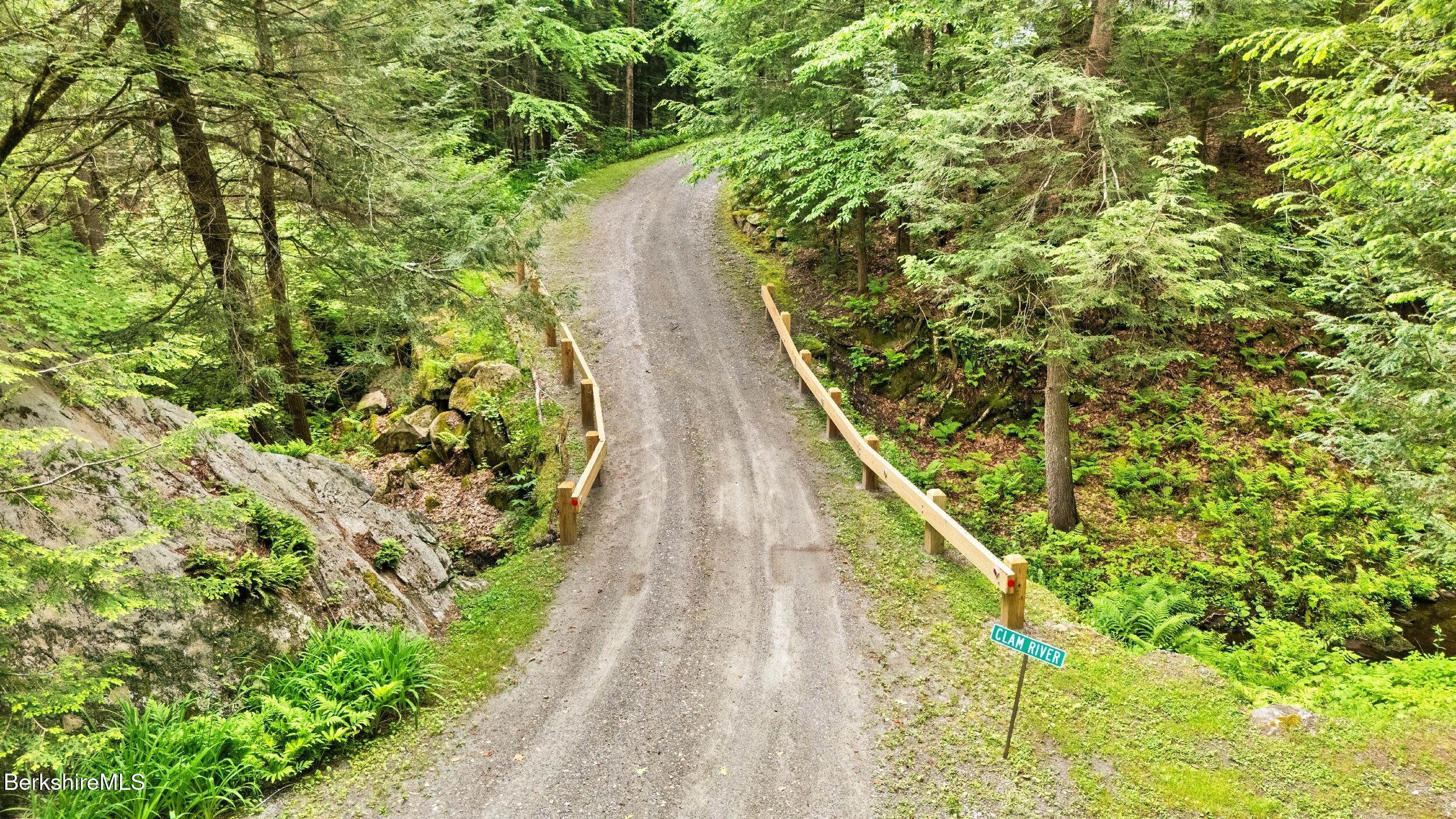 2017 Monterey Rd