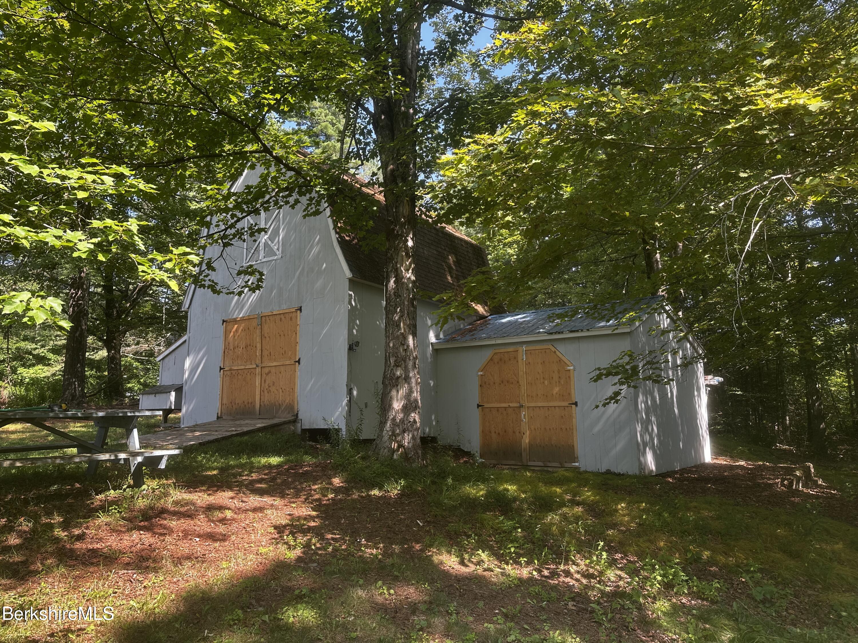 1689 East Windsor Rd