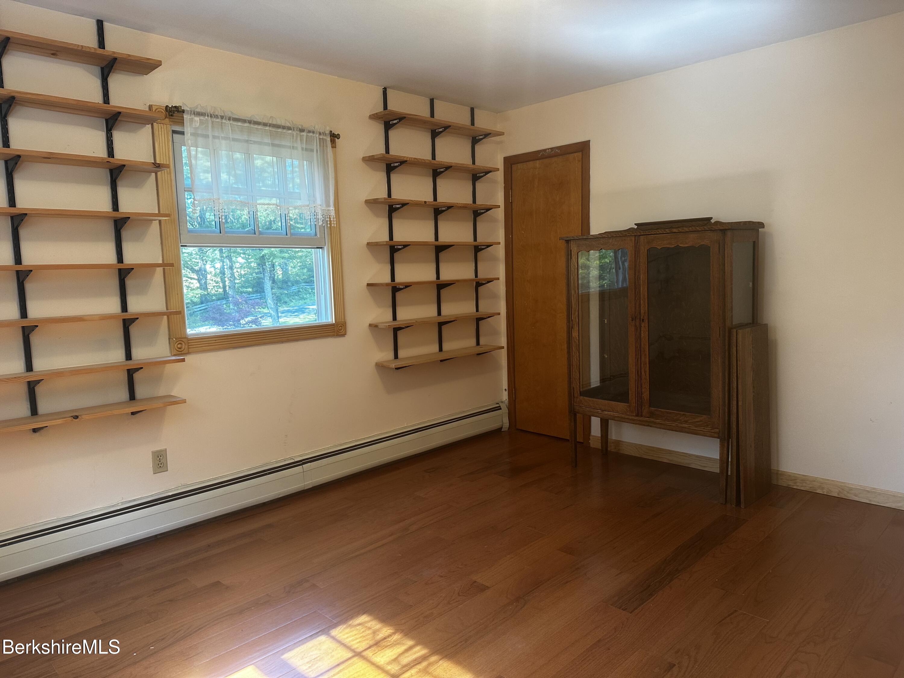 1689 East Windsor Rd