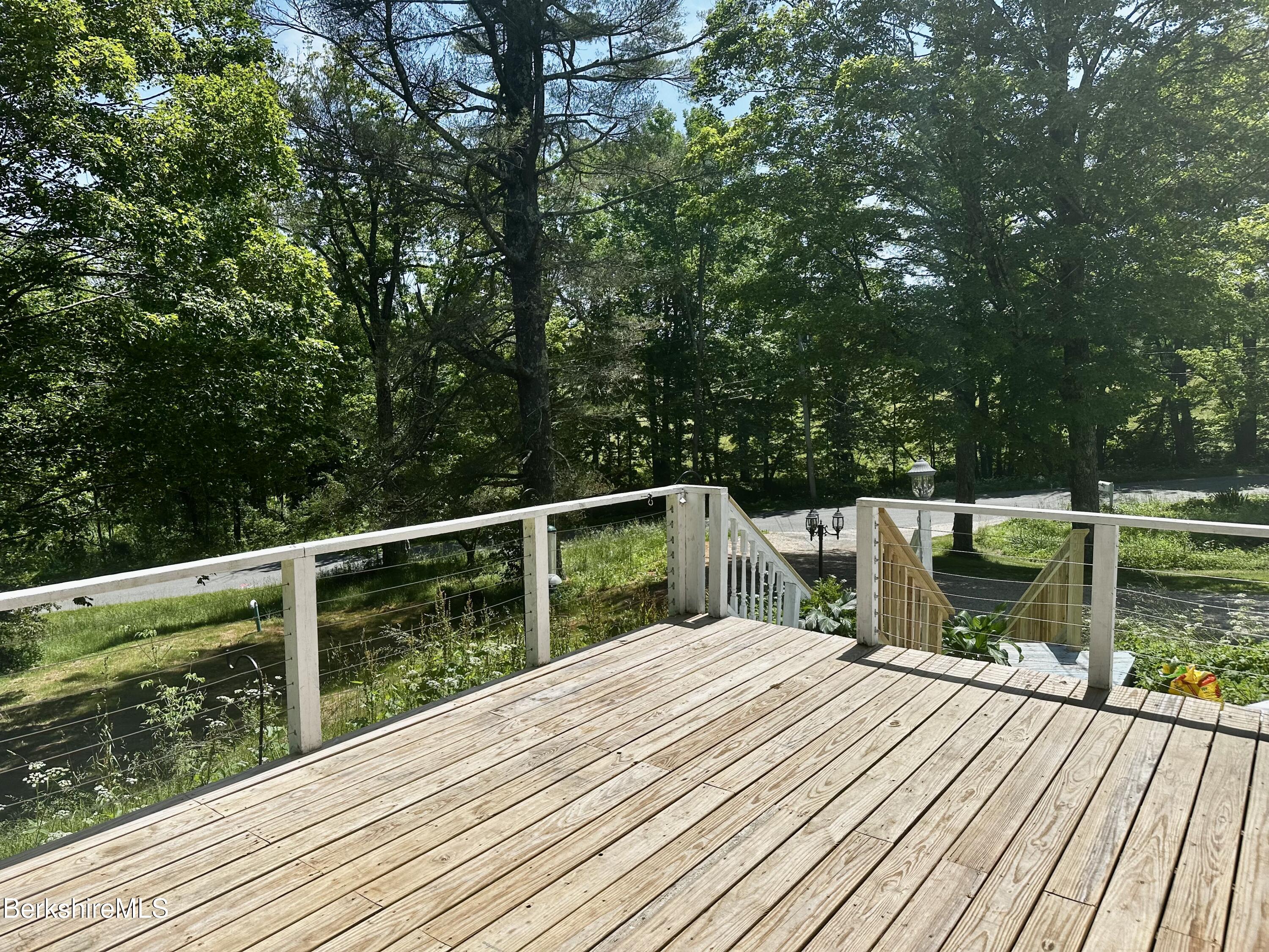 1689 East Windsor Rd