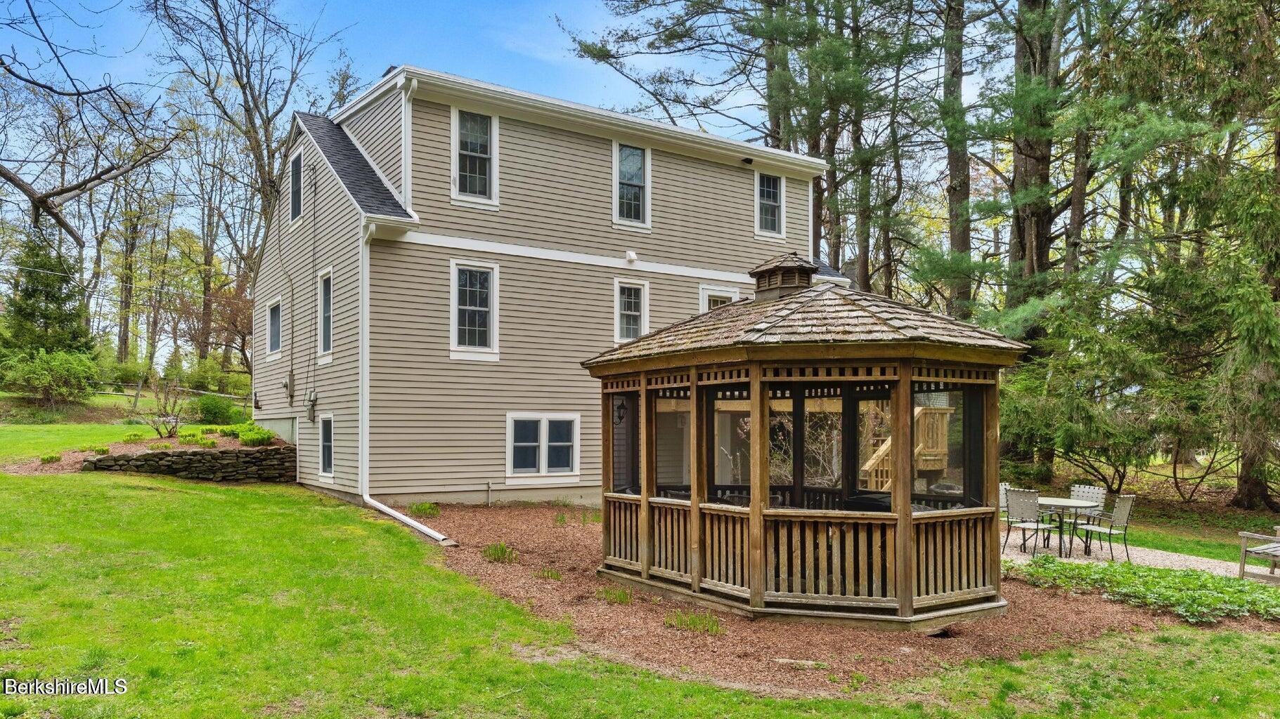 111 Castle Hill Ave