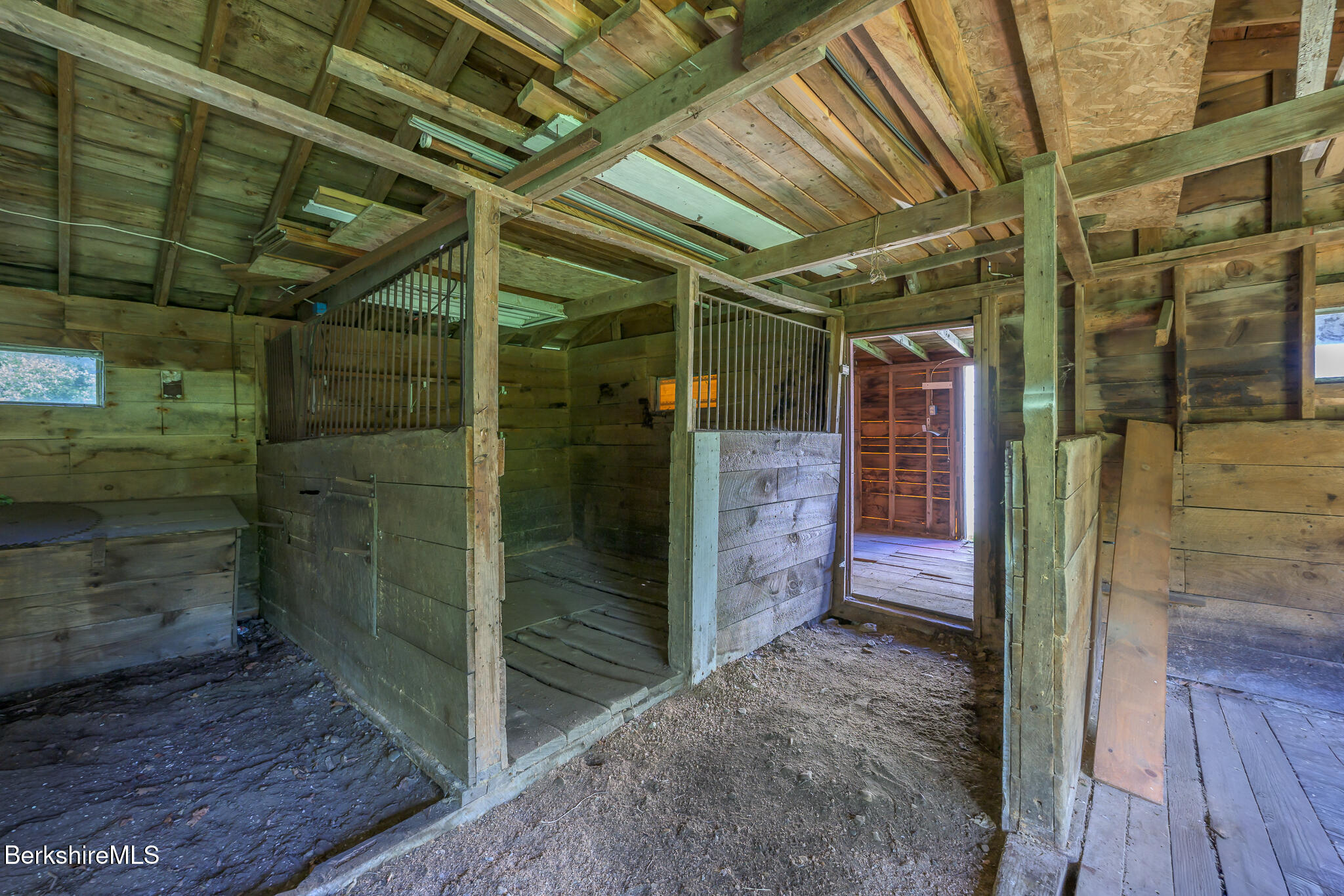 35 Chapman Rd