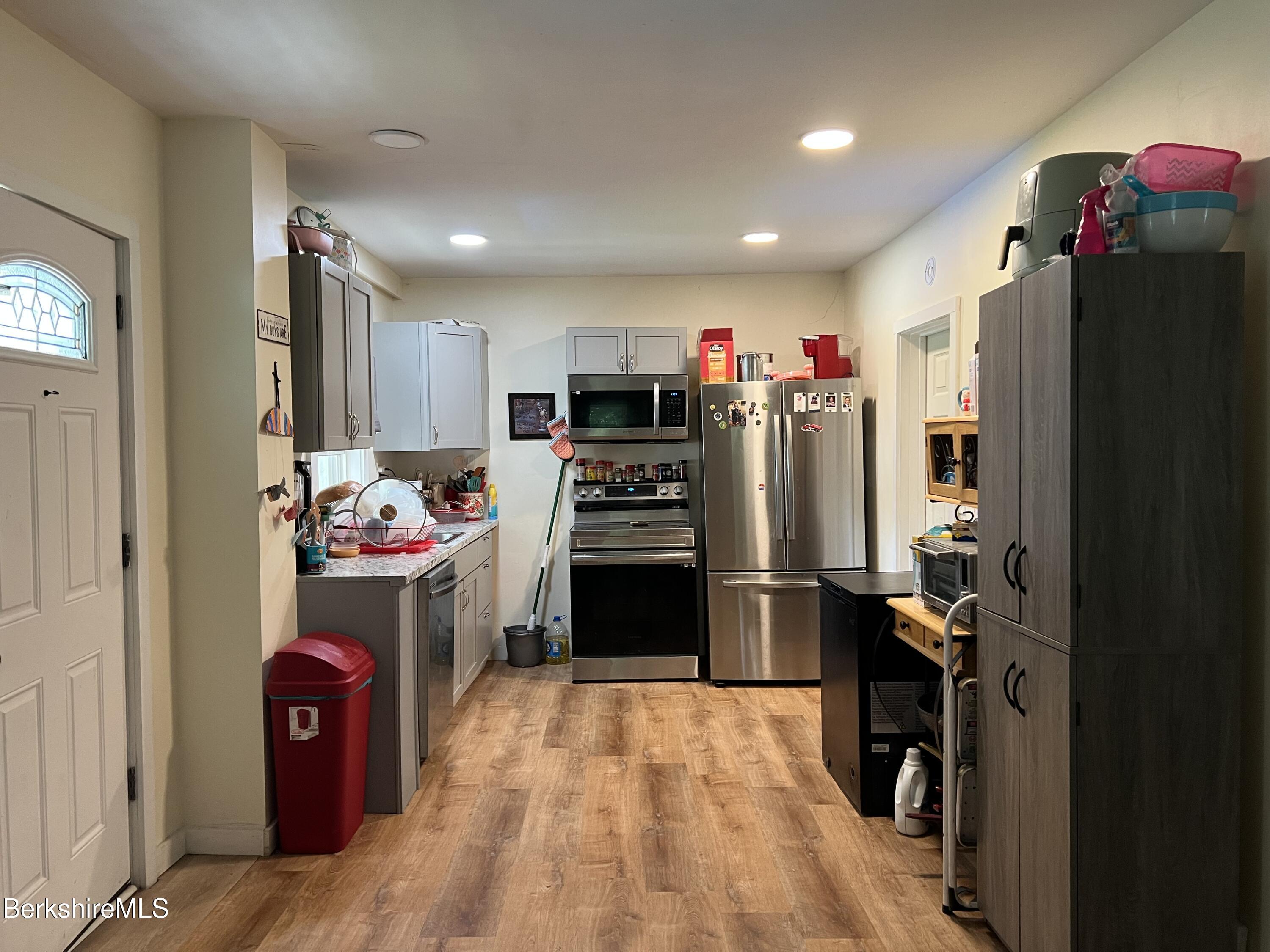 261-263 Pomeroy Ave