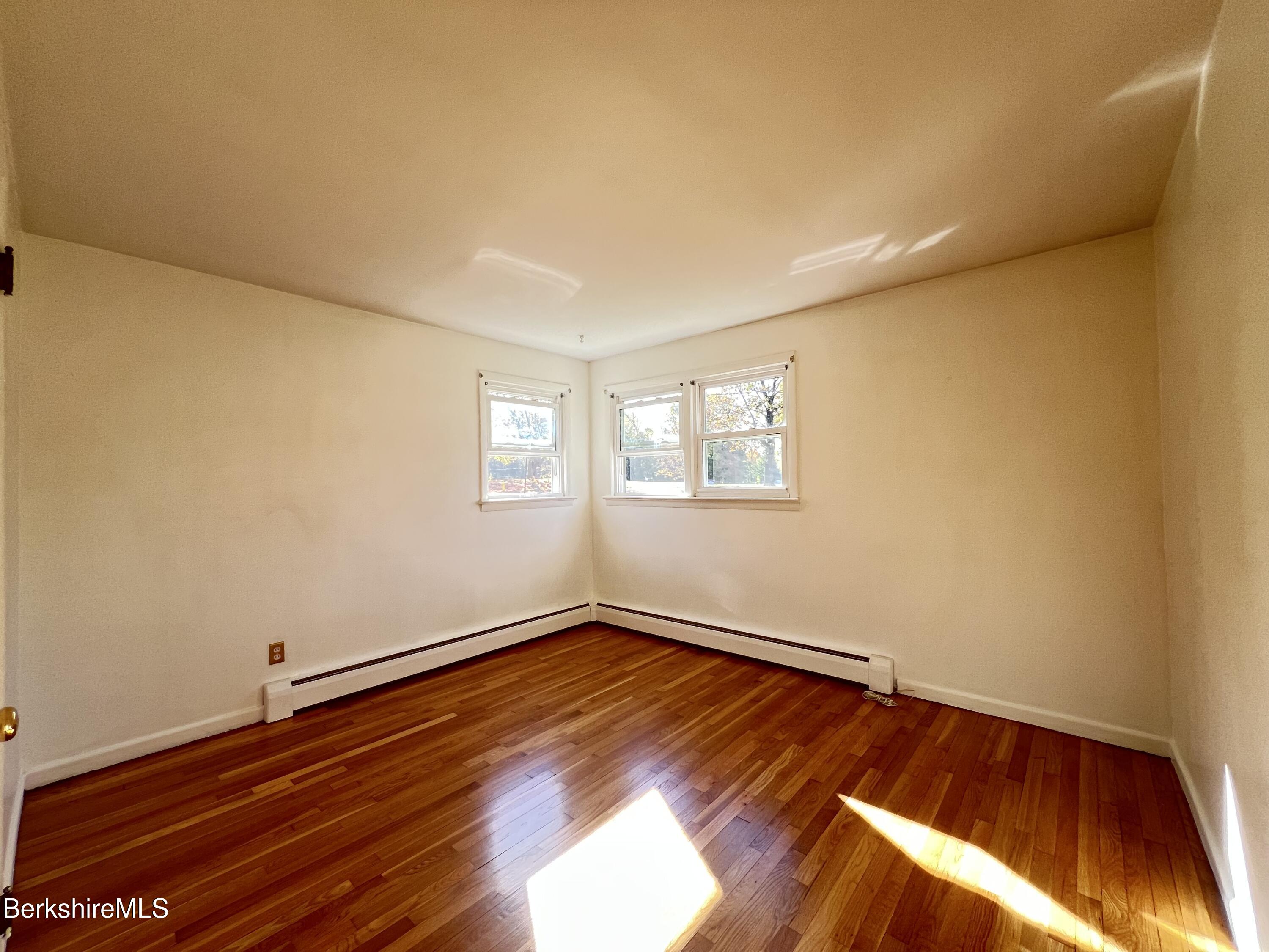 39 Highlawn Dr