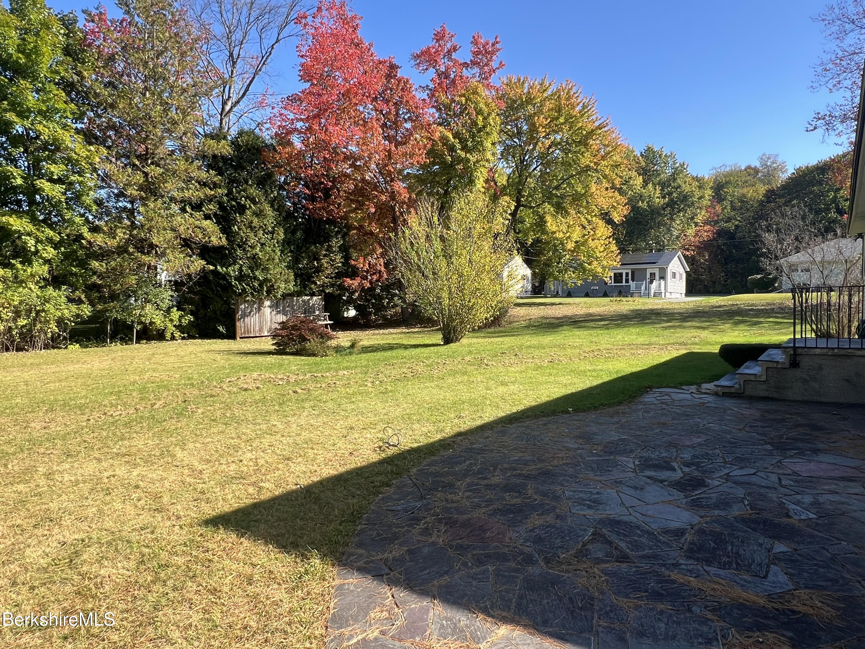 39 Highlawn Dr