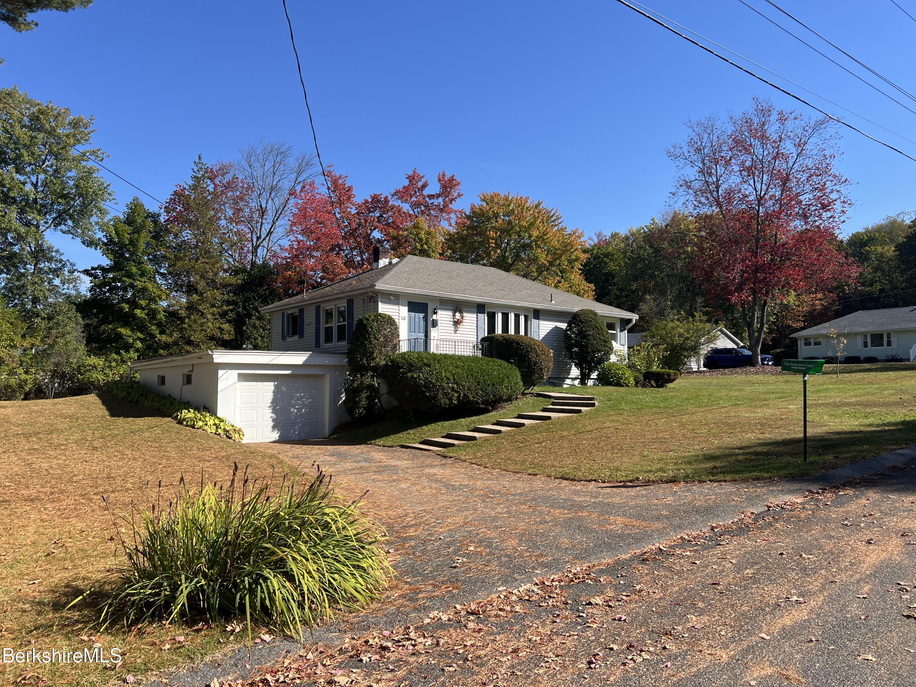 39 Highlawn Dr