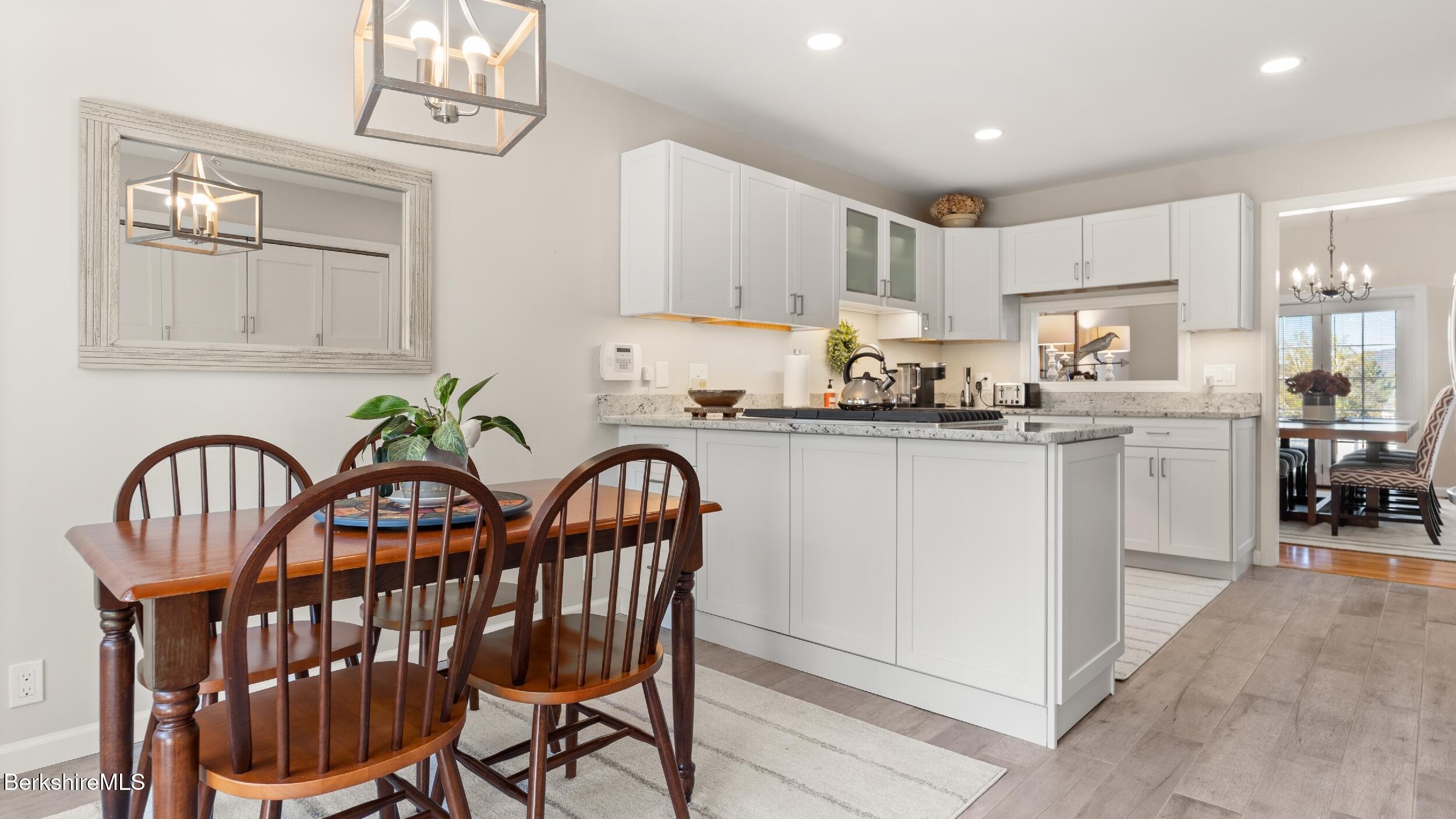 1136 Barker Rd, 11