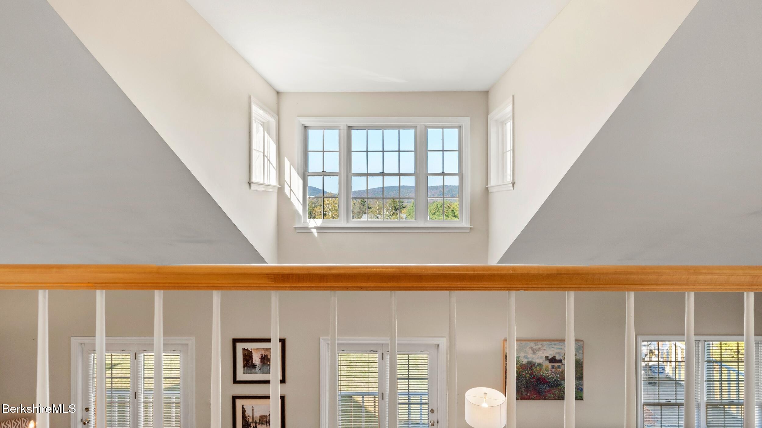 1136 Barker Rd, 11
