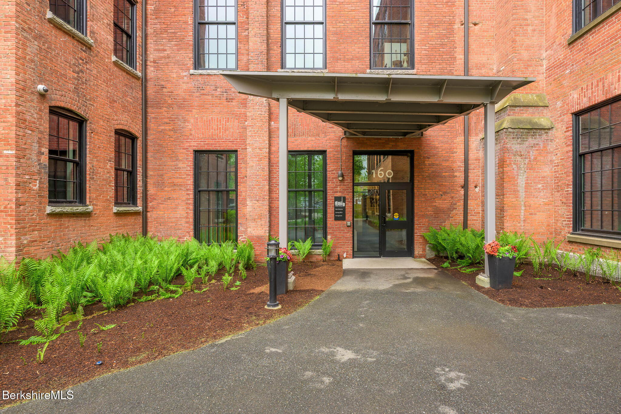 160 Water St 210