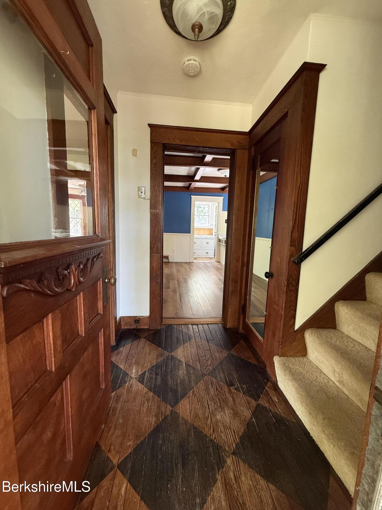 6 Beacon Hill