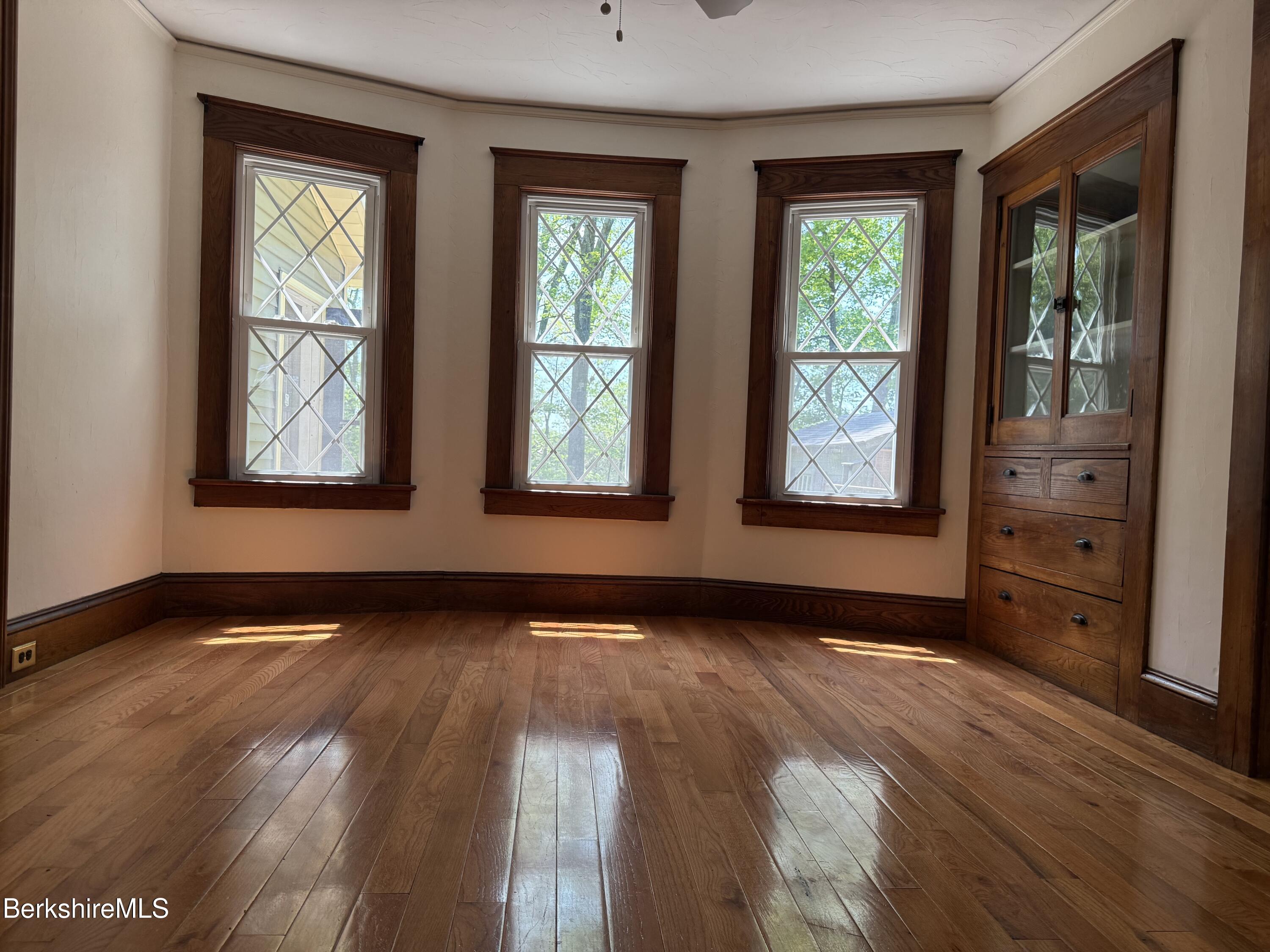 6 Beacon Hill