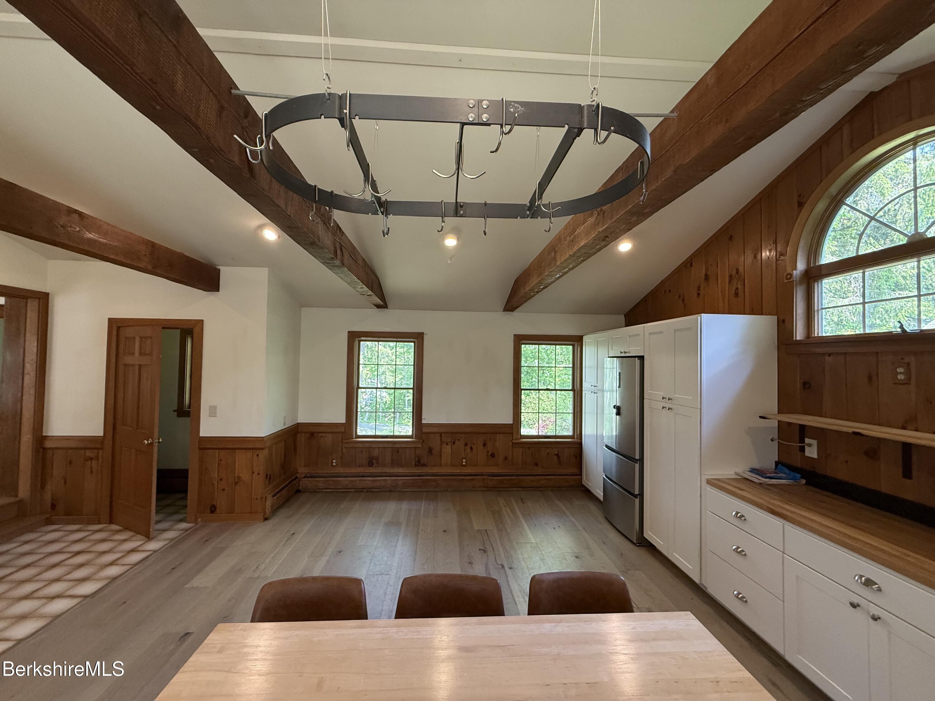 6 Beacon Hill
