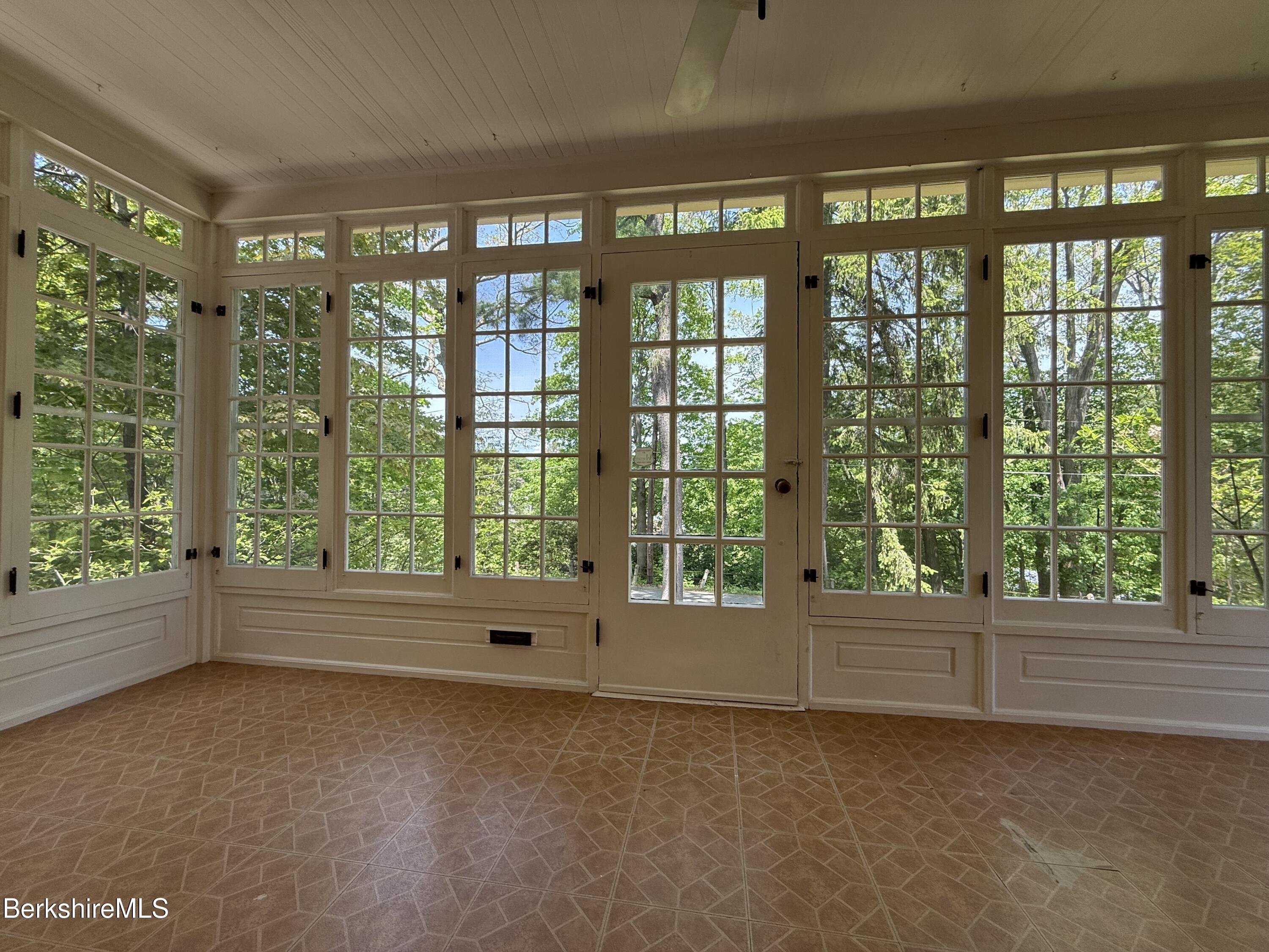 6 Beacon Hill