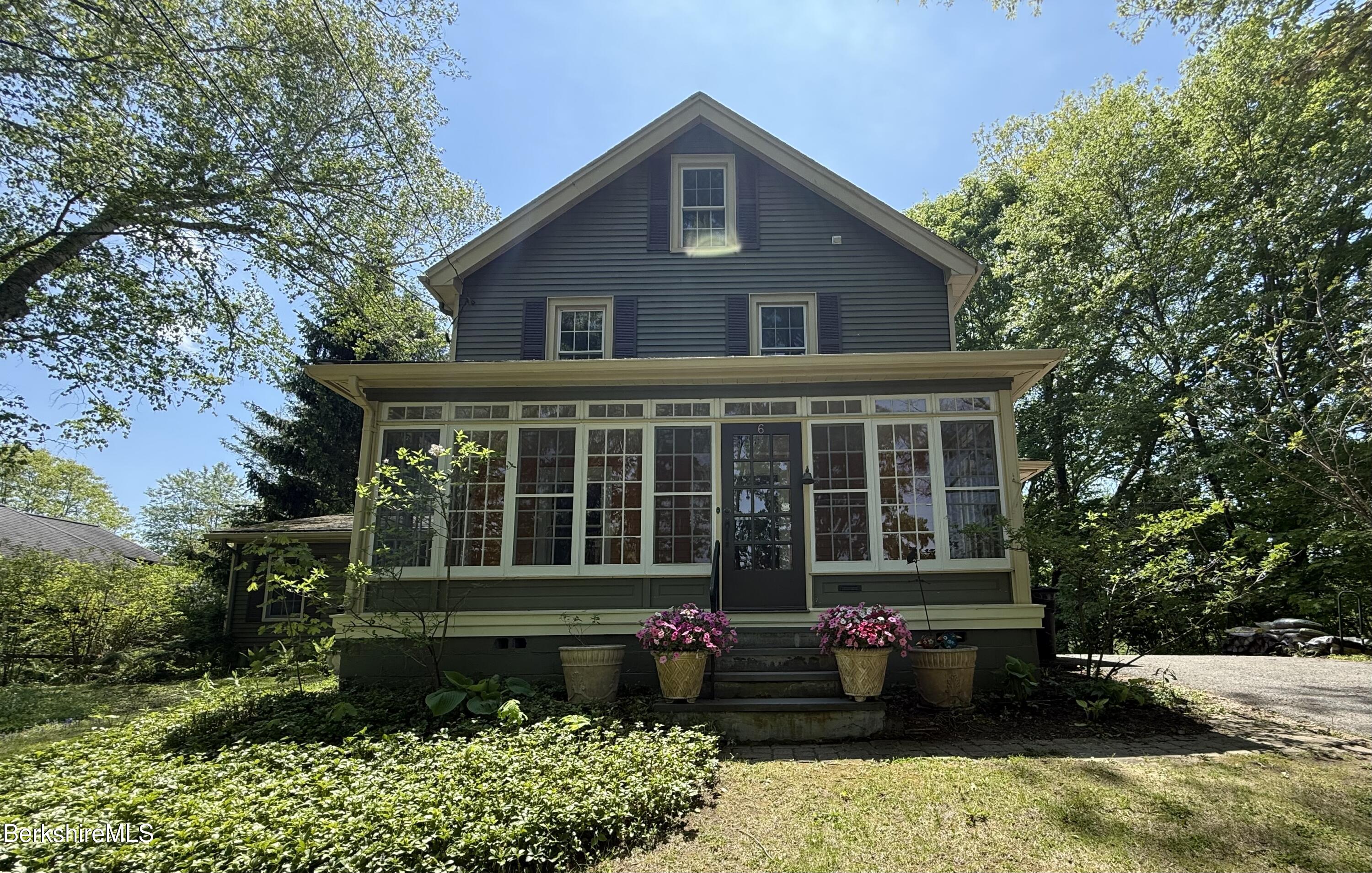 6 Beacon Hill