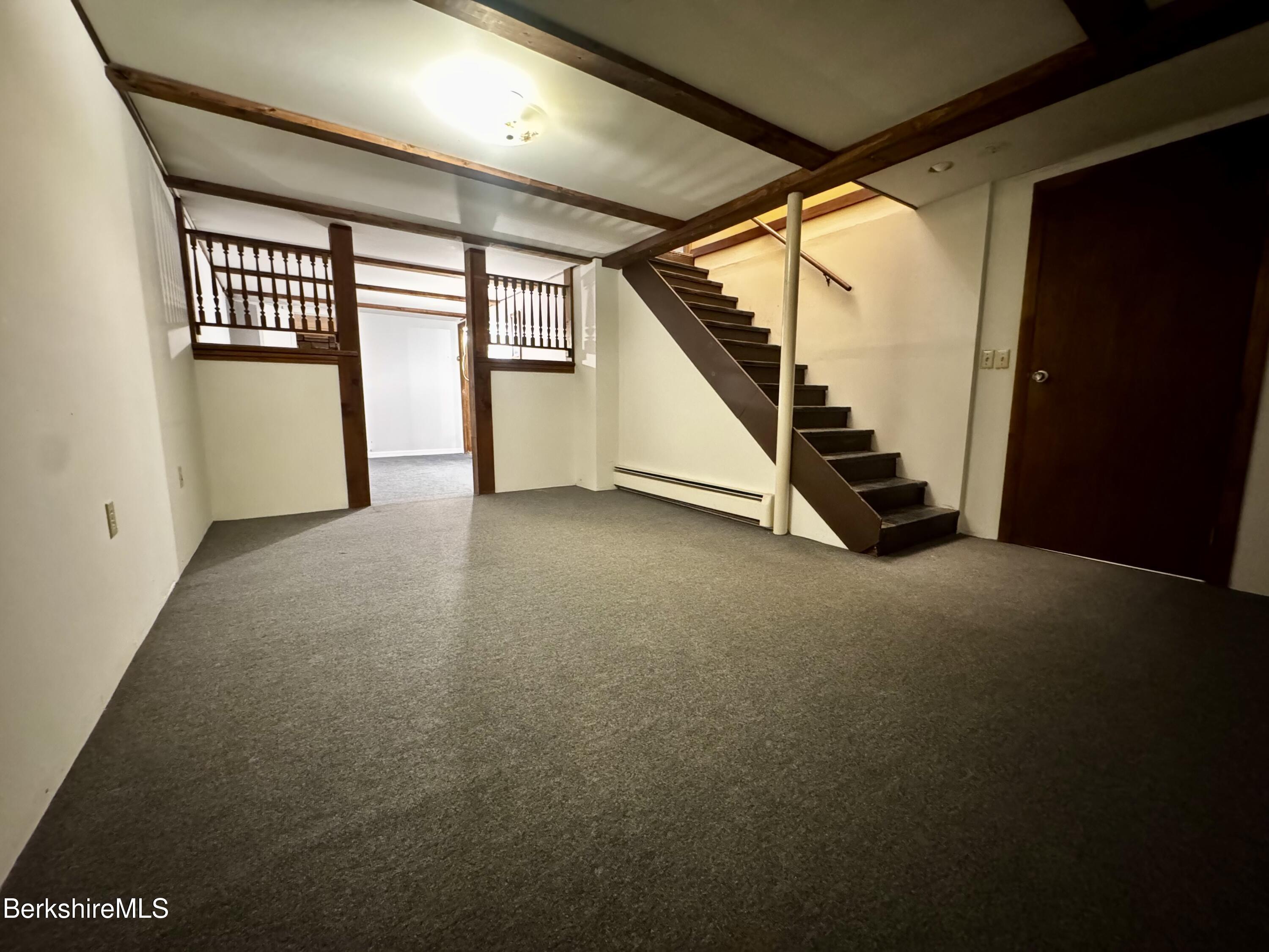180 Orlando Ave