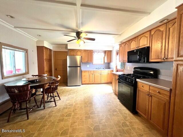 30 Anthony St