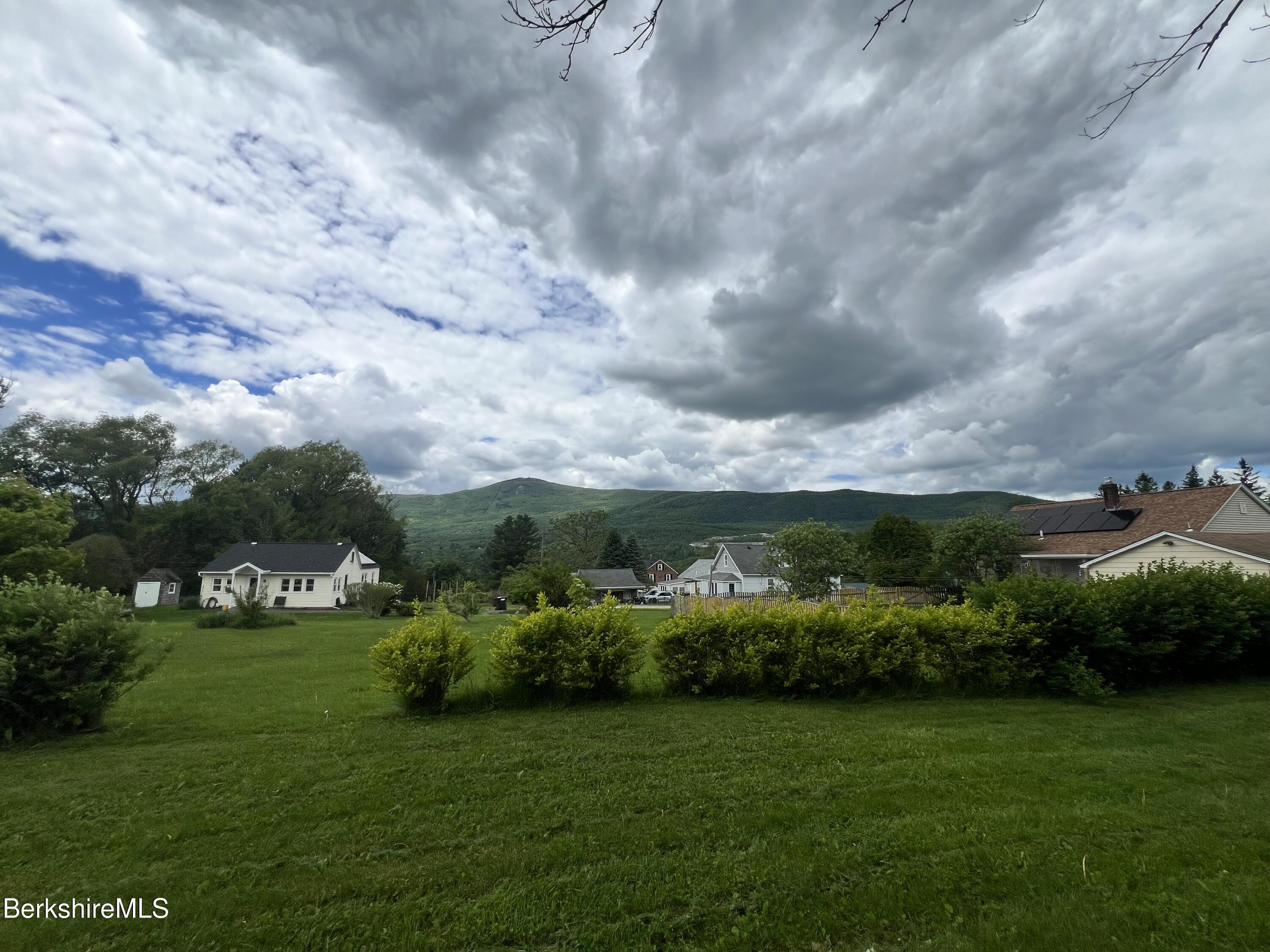 30 Anthony St