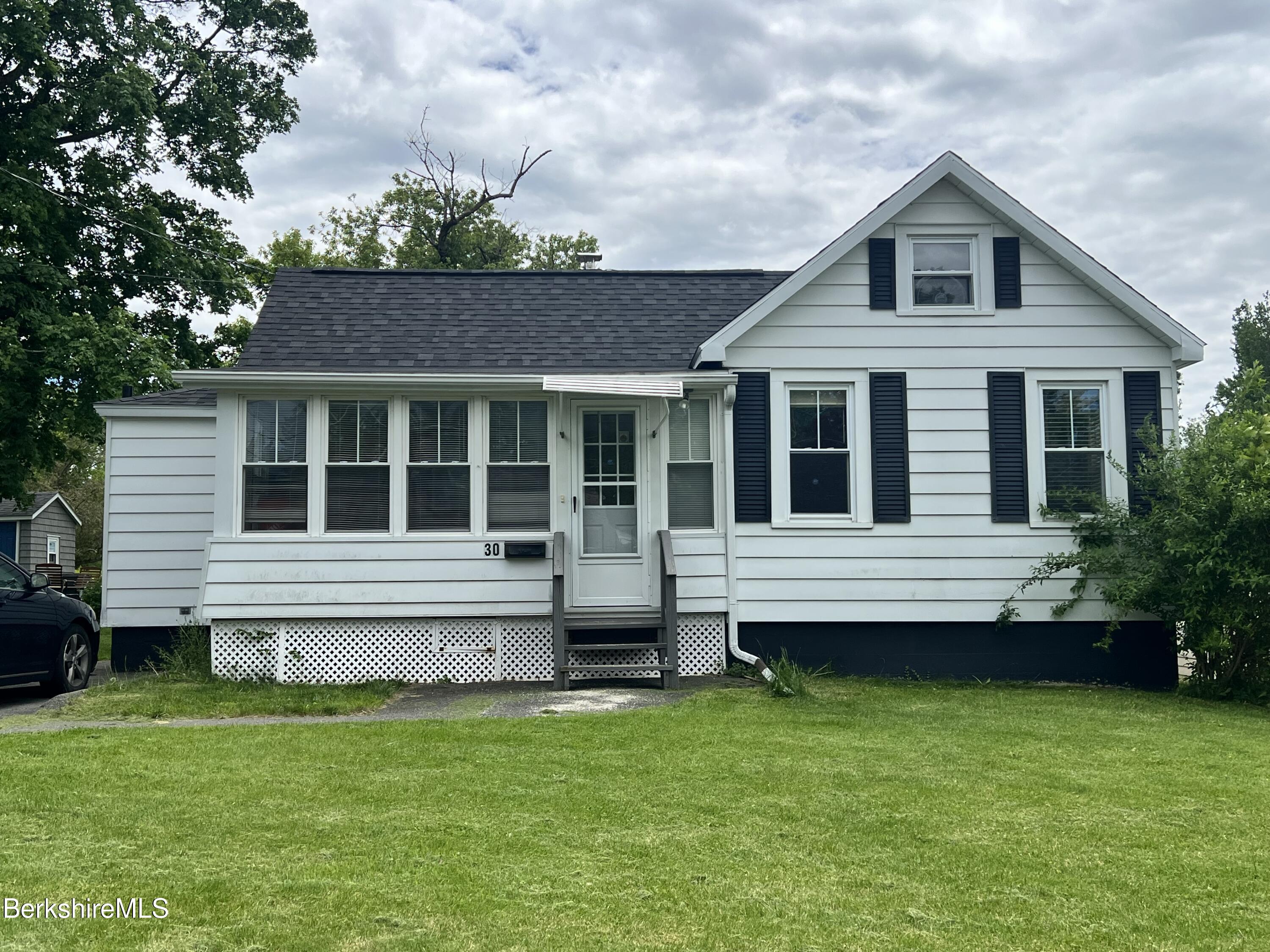 30 Anthony St