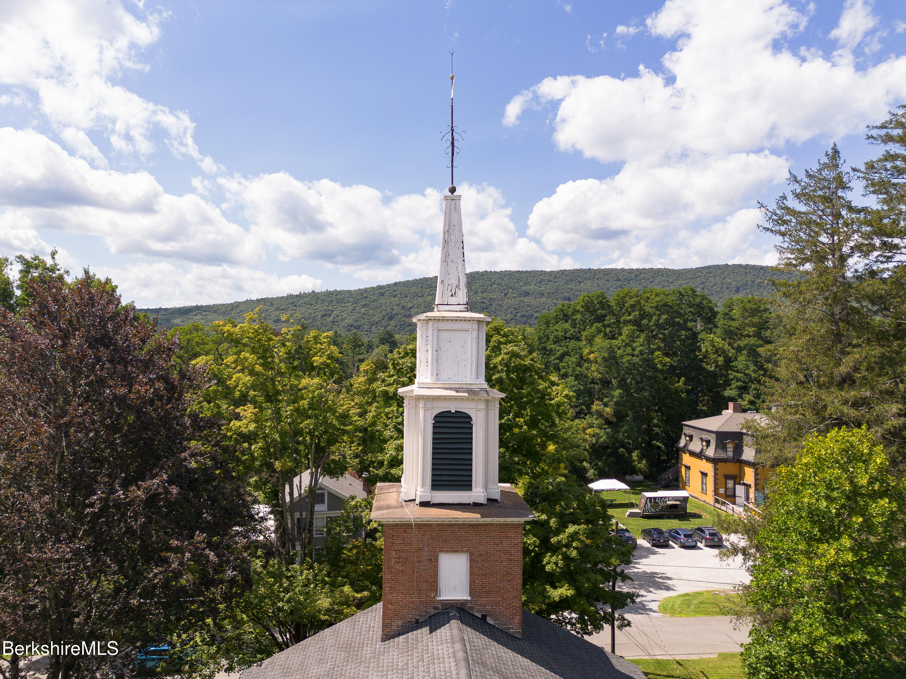 6 Willard Hill Rd
