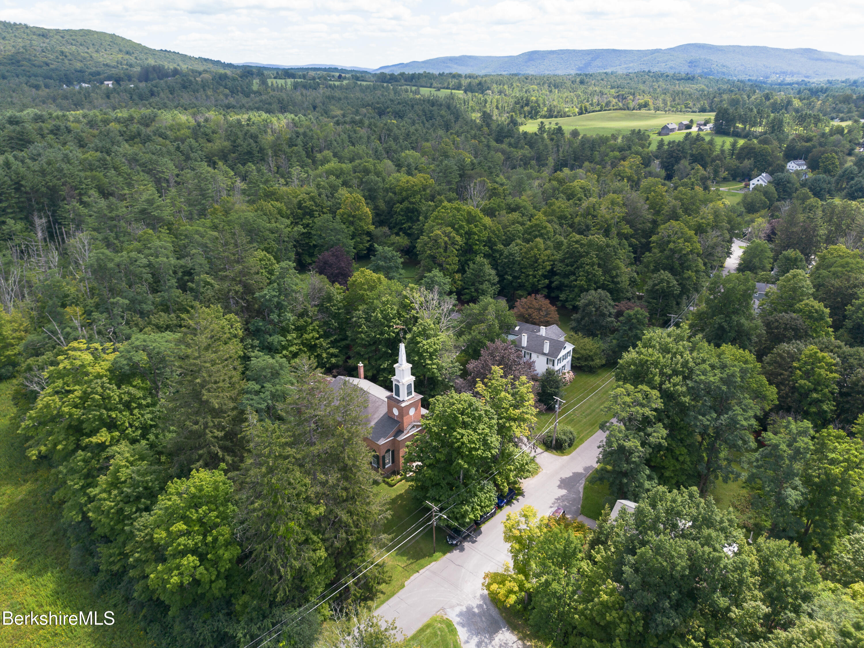 6 Willard Hill Rd
