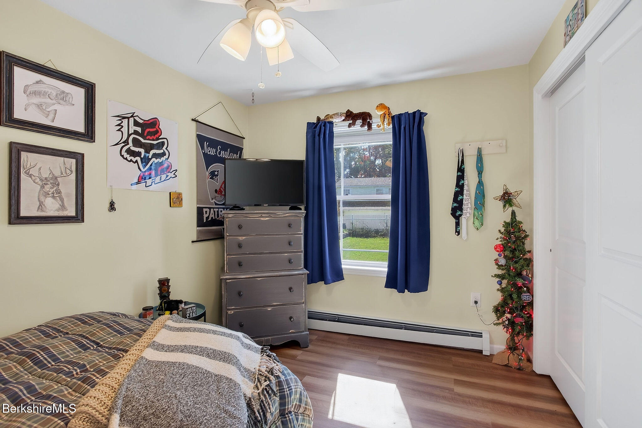 25 Raymond Dr