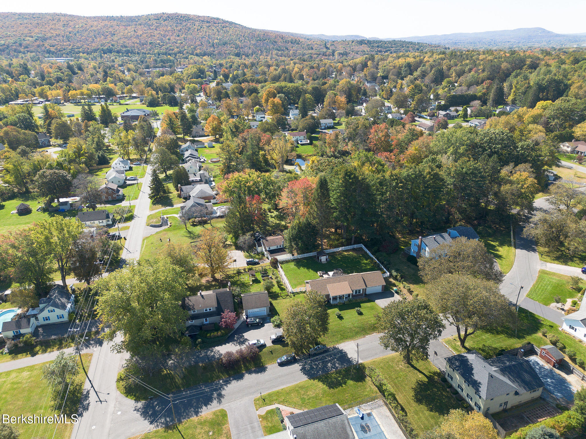 25 Raymond Dr