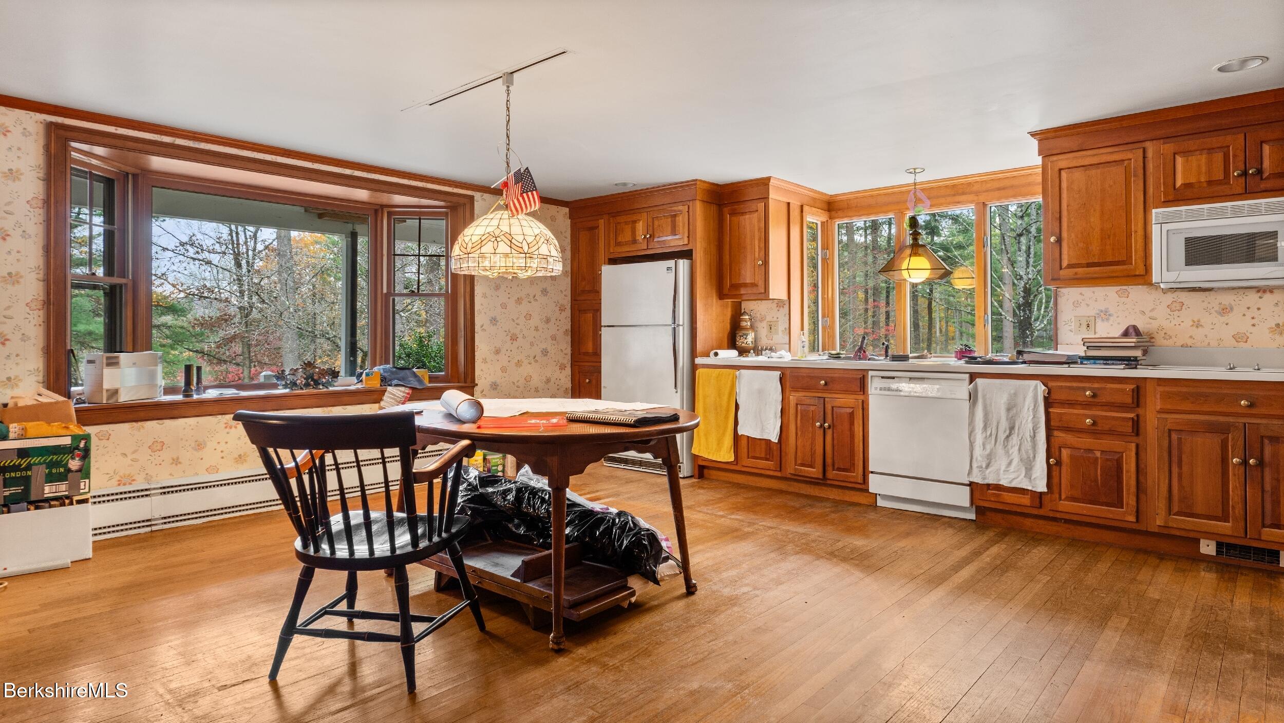 3 Pleasant View Dr