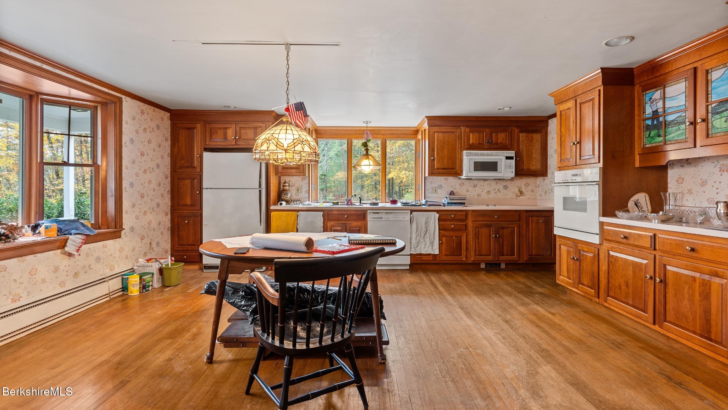 3 Pleasant View Dr