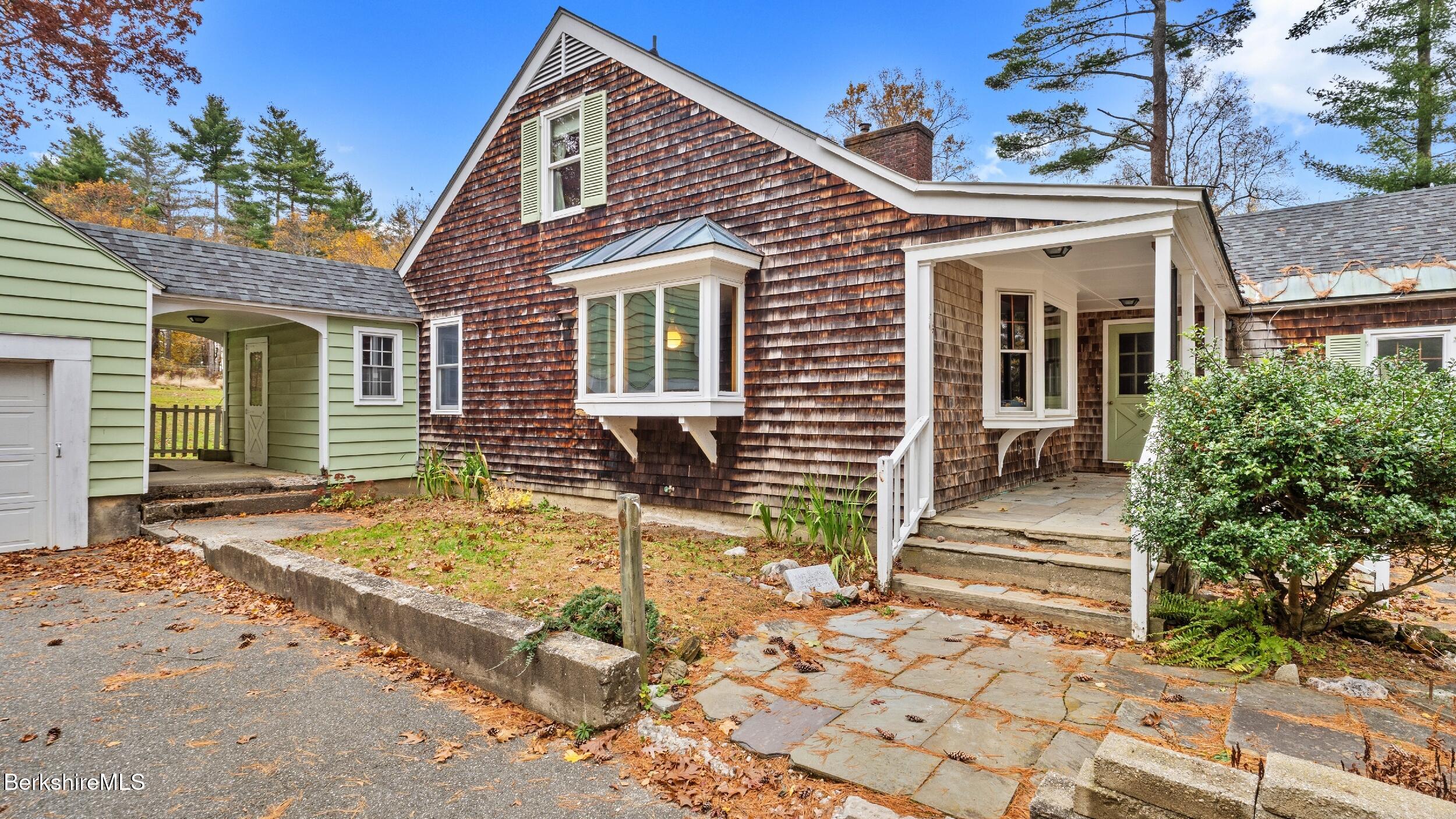 3 Pleasant View Dr