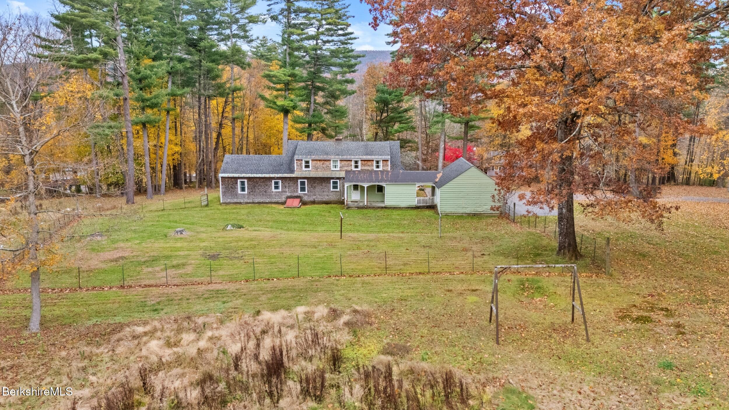 3 Pleasant View Dr