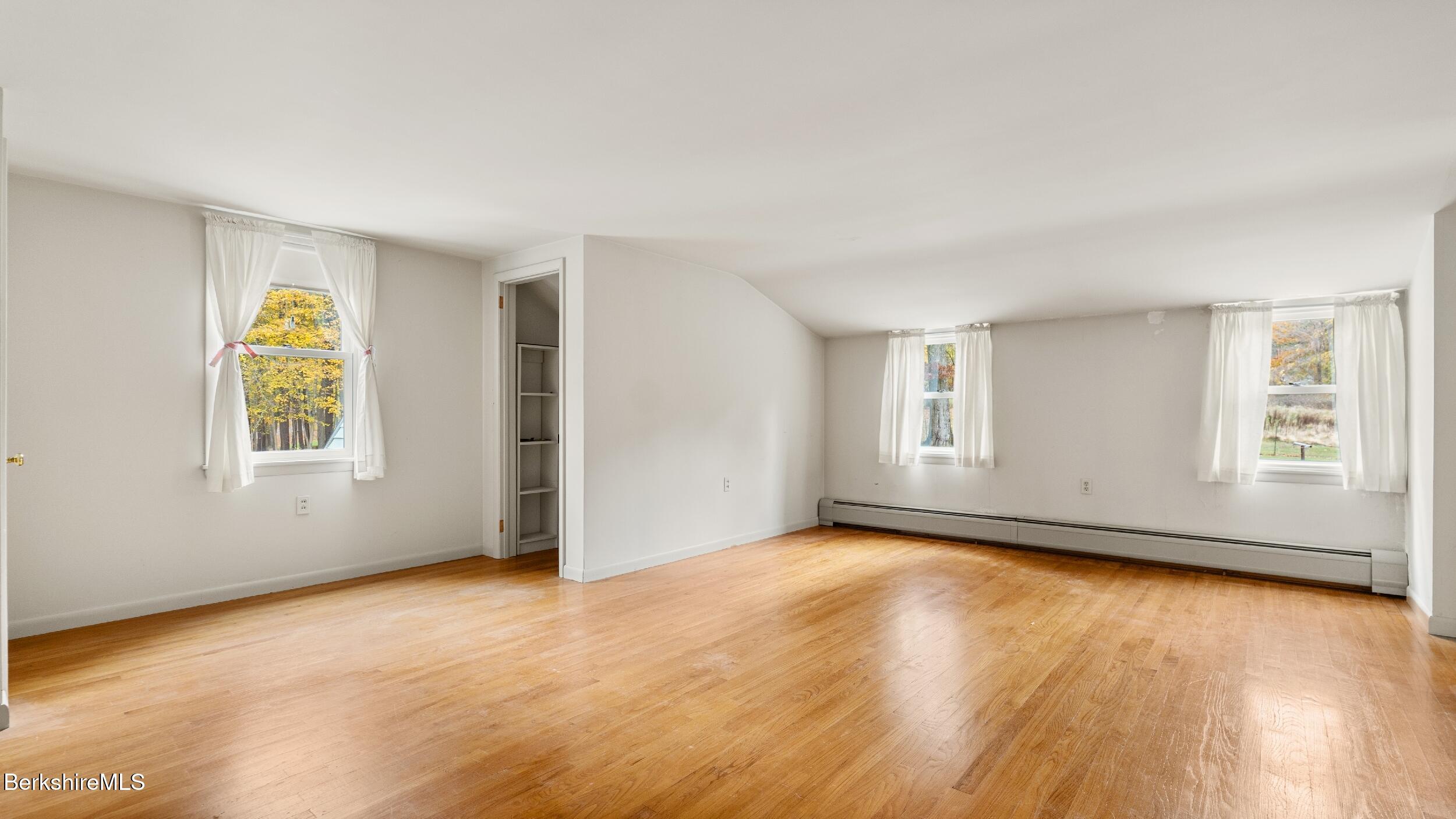 3 Pleasant View Dr