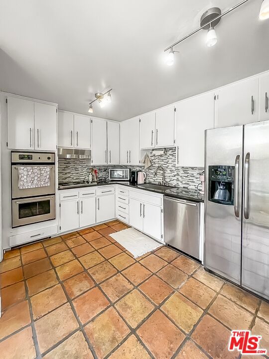 28340 Rey De Copas Lane