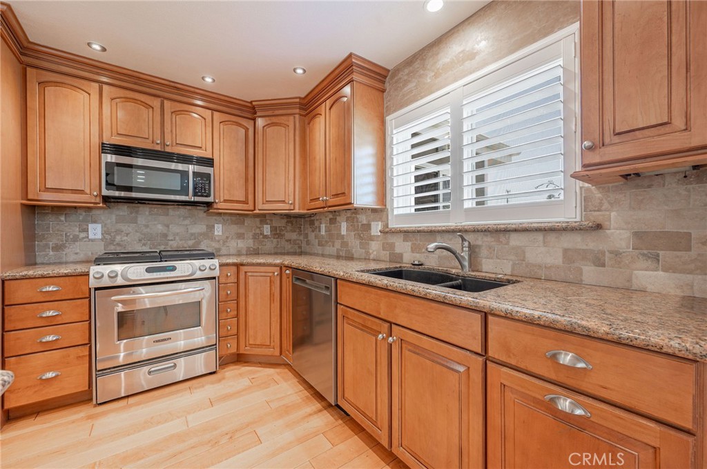 985 Ann Arbor Avenue