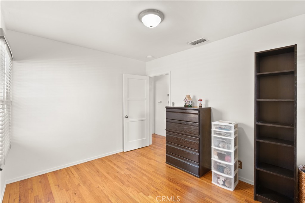 5541 E Peabody Street