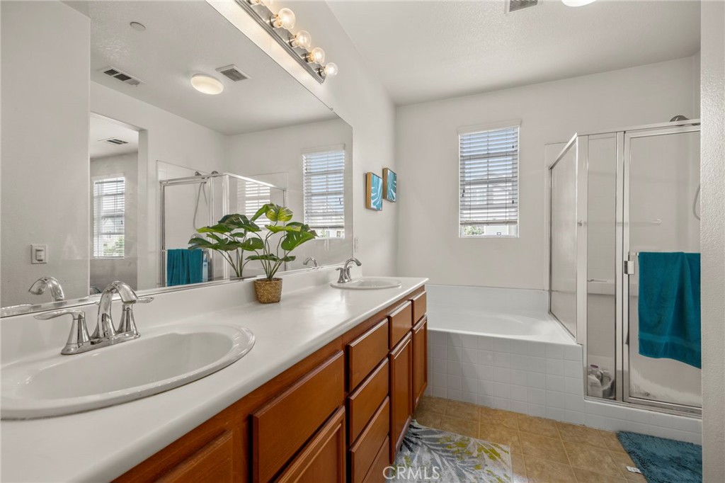 523 Green River Street