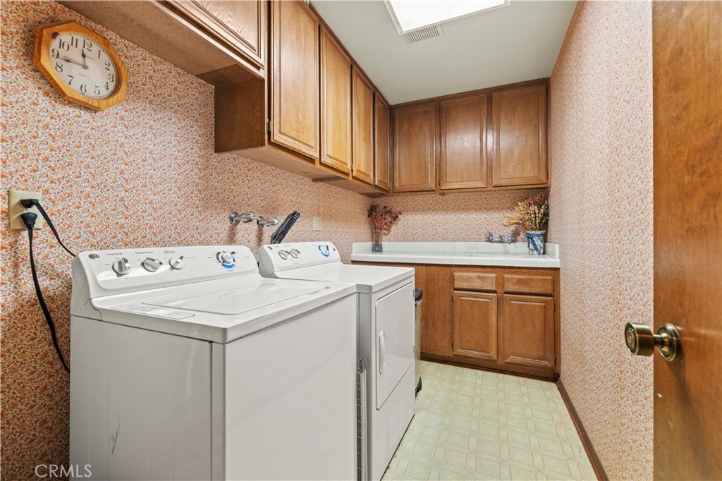 15669 Live Oak Springs Canyon