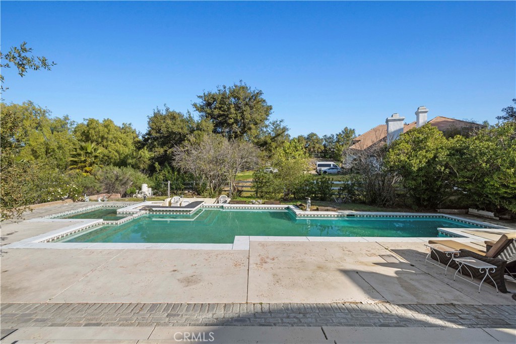 15669 Live Oak Springs Canyon