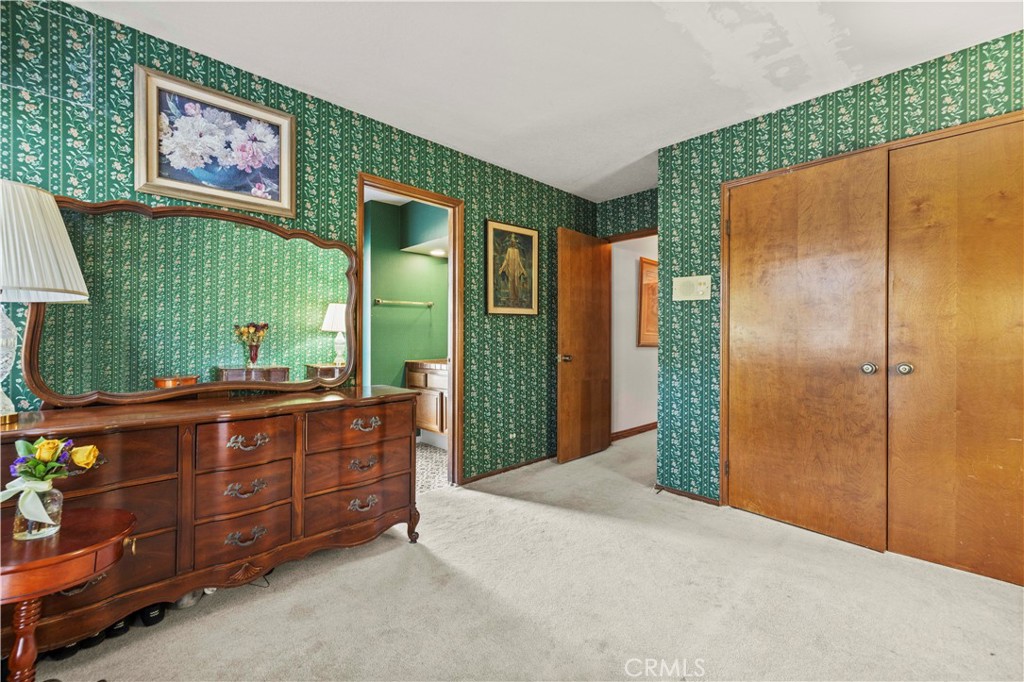 15669 Live Oak Springs Canyon