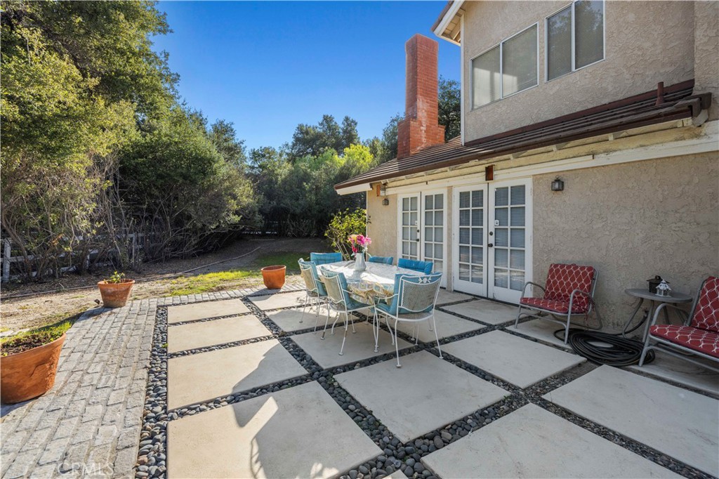 15669 Live Oak Springs Canyon