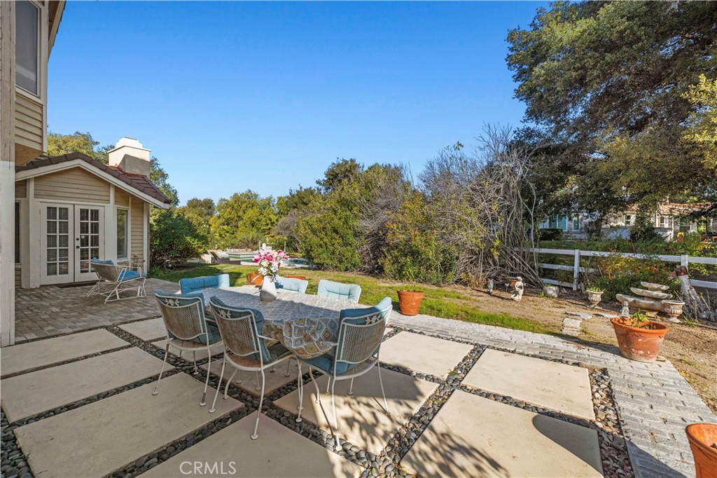 15669 Live Oak Springs Canyon